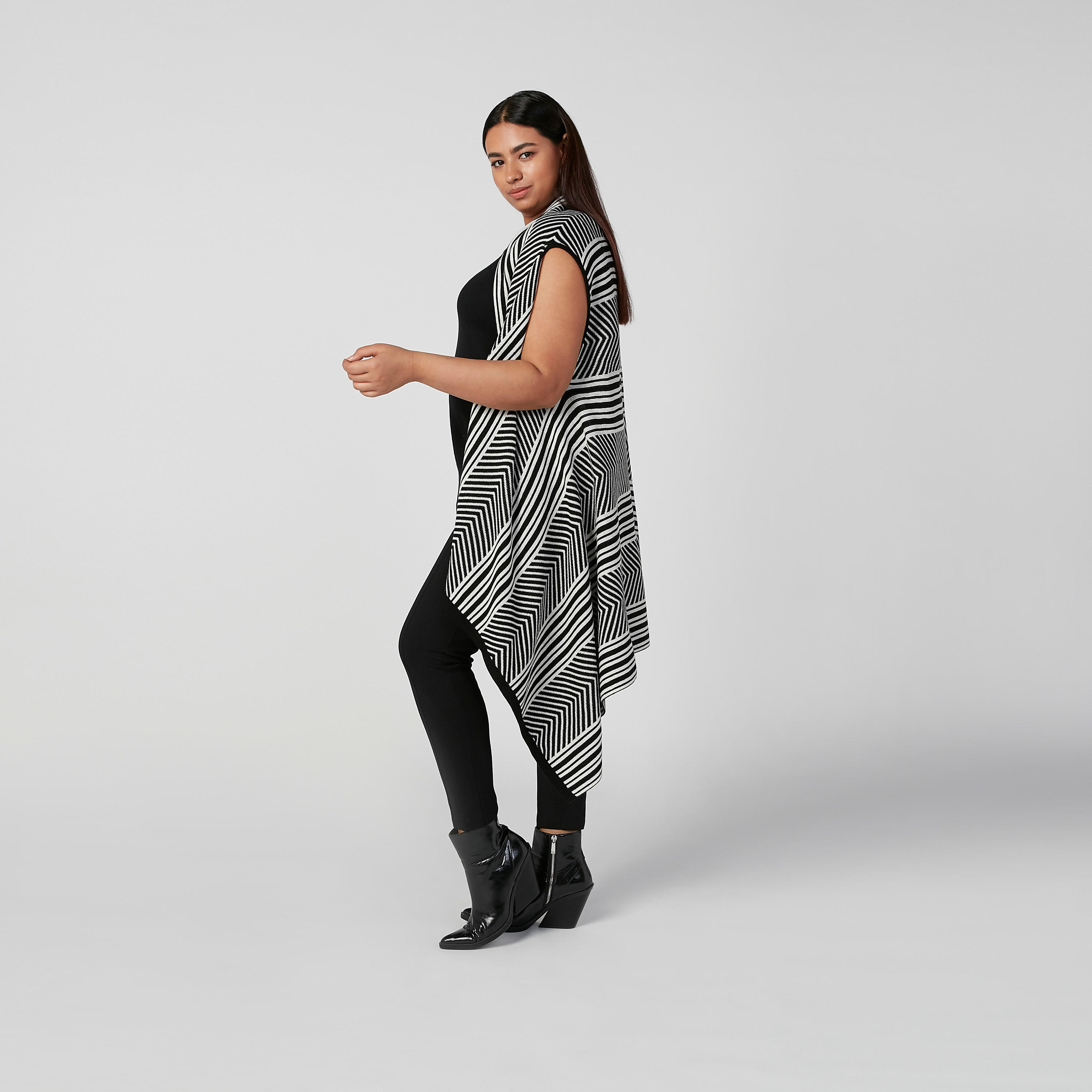 سترة كارديجان مقلمة دون أكمام بحوّاف غير مستوية-women-winterwear-cardigansandjumpers-cardigans-image-4