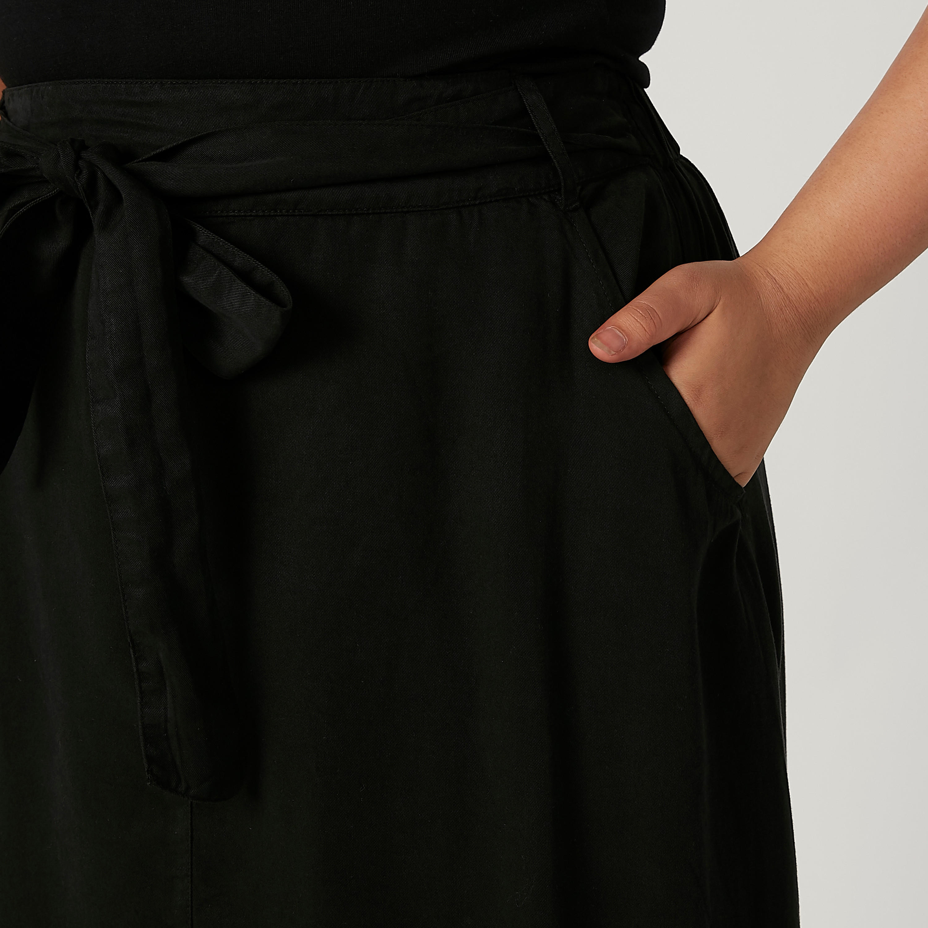 تنورة سادة إيه لاين طويلة بخصر مطّاطي وتفاصيل جيوب-women-clothing-bottoms-skirts-image-3