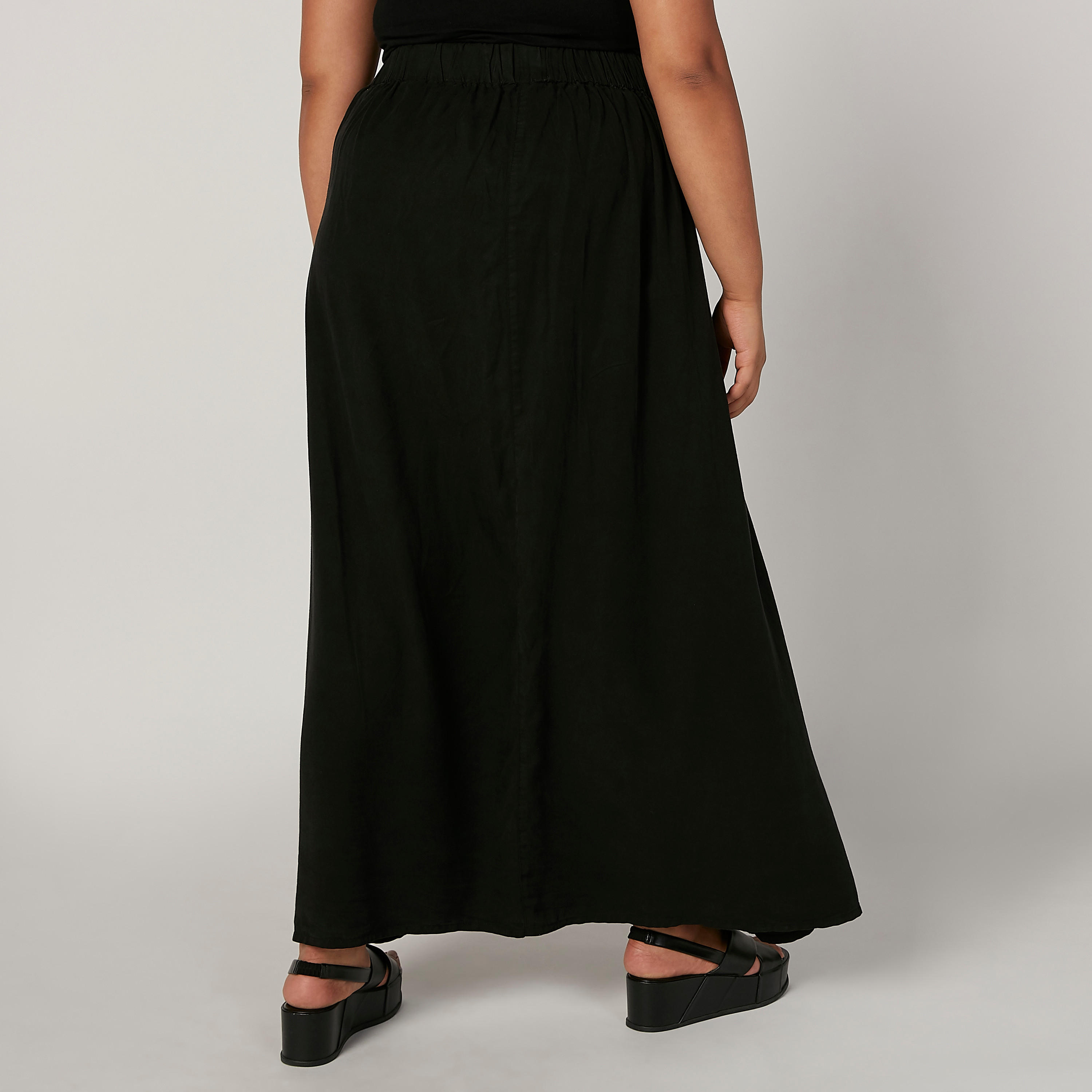 تنورة سادة إيه لاين طويلة بخصر مطّاطي وتفاصيل جيوب-women-clothing-bottoms-skirts-image-4