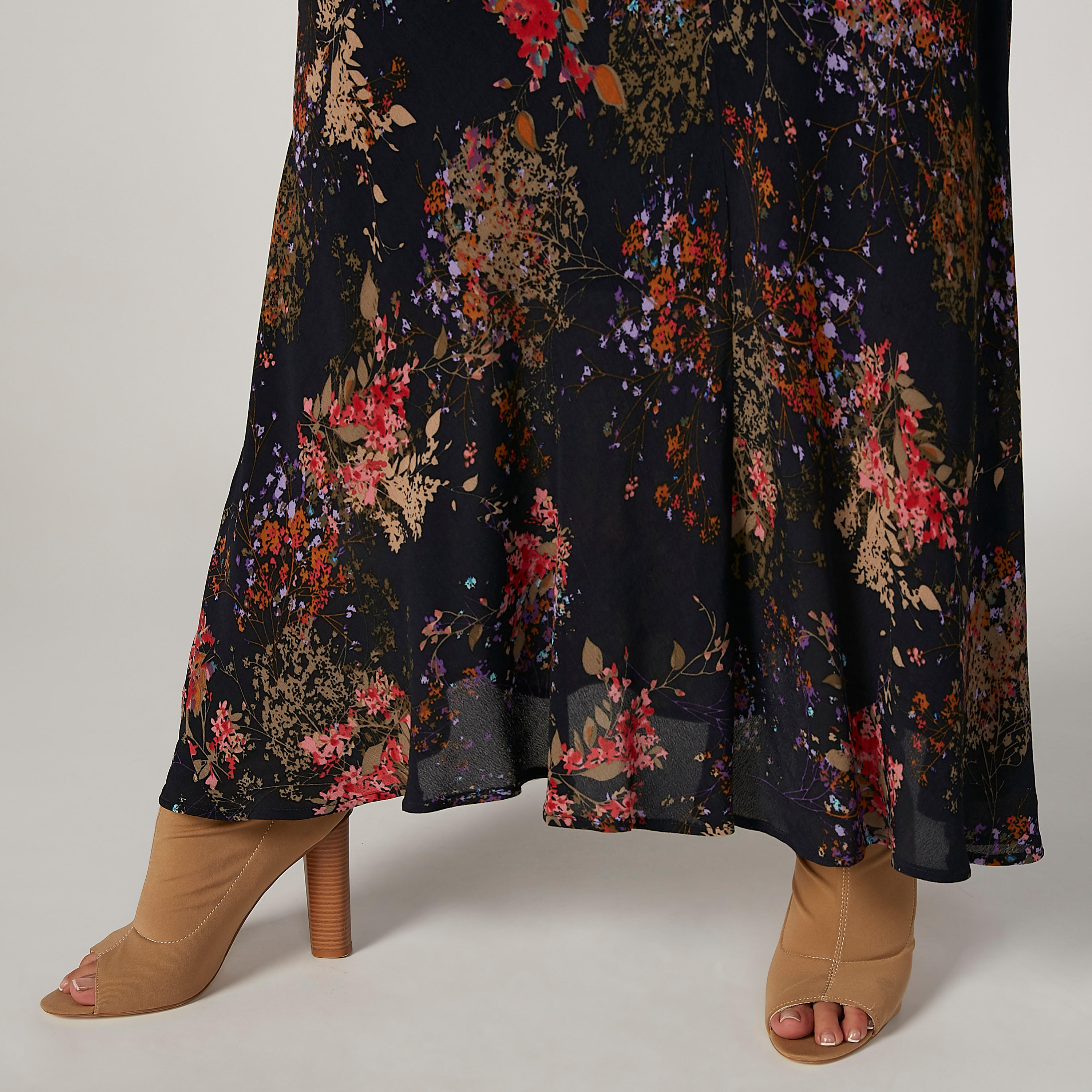 تنورة ماكسي إيه لاين بخصر مطّاطي وطبعات-women-clothing-bottoms-skirts-image-3