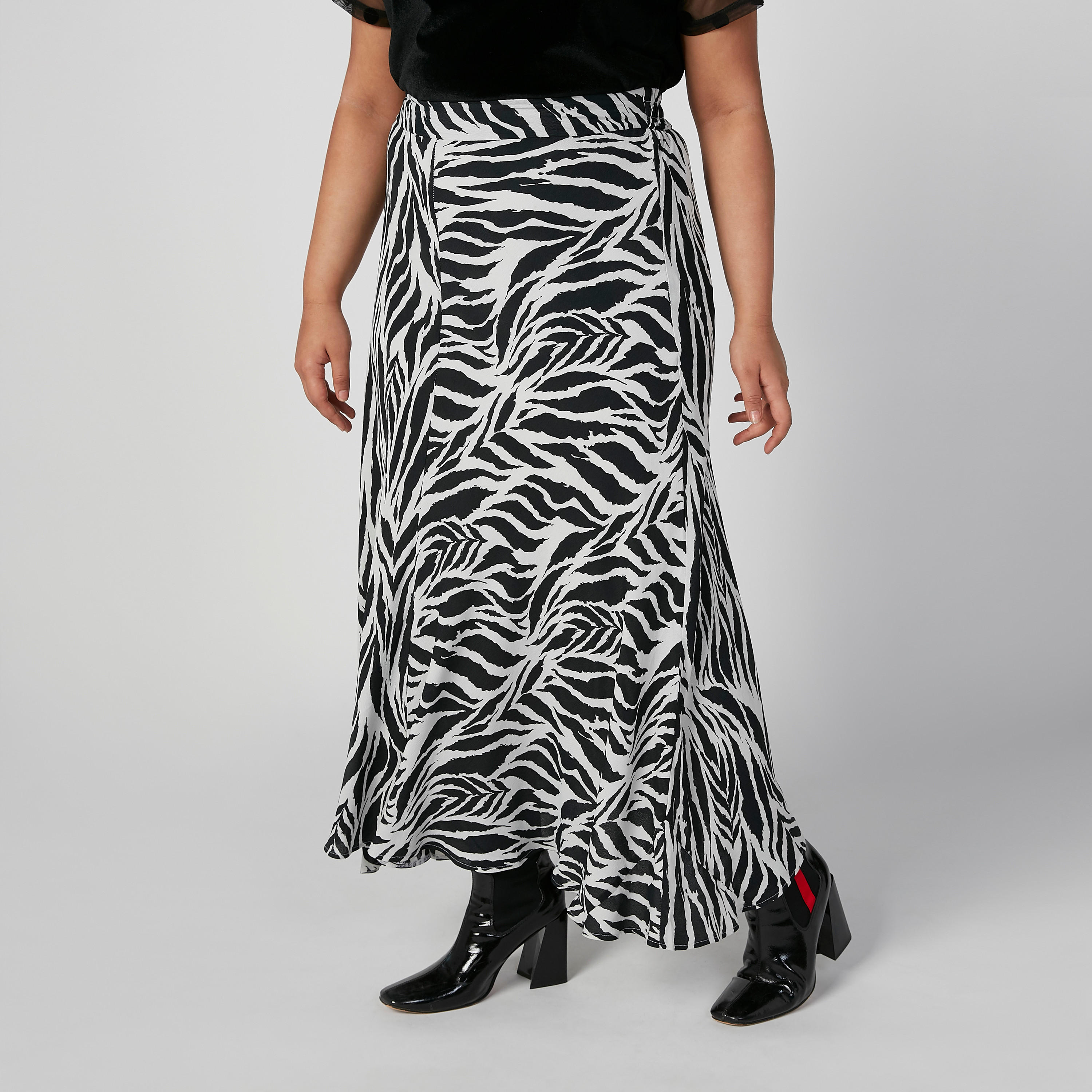 تنورة ماكسي إيه لاين بخصر مطّاطي وطبعات-women-clothing-bottoms-skirts-image-4