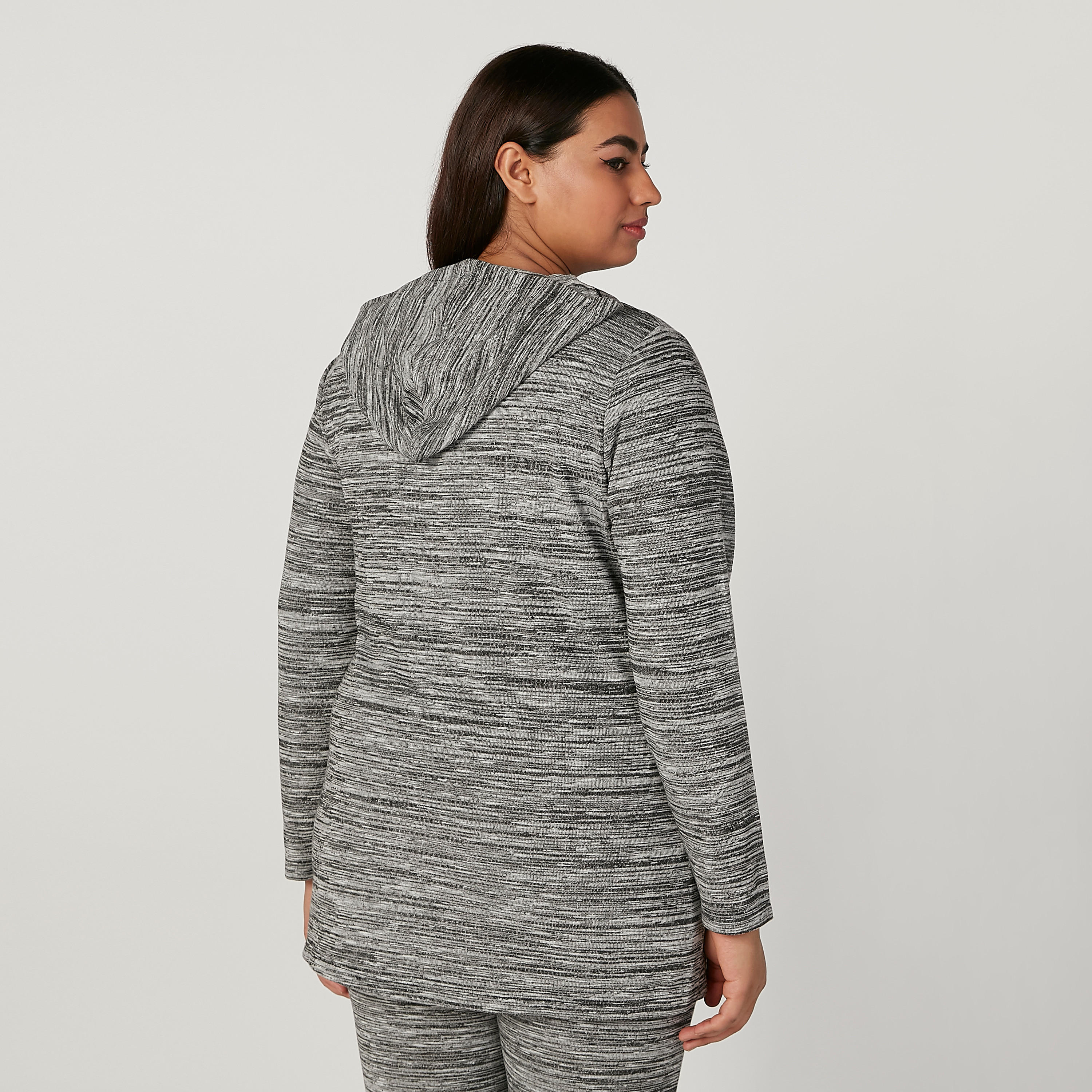 هودي بارز الملمس بأكمام طويلة وتفاصيل جيوب-women-winterwear-hoodiesandsweatshirts-sweatshirts-image-4