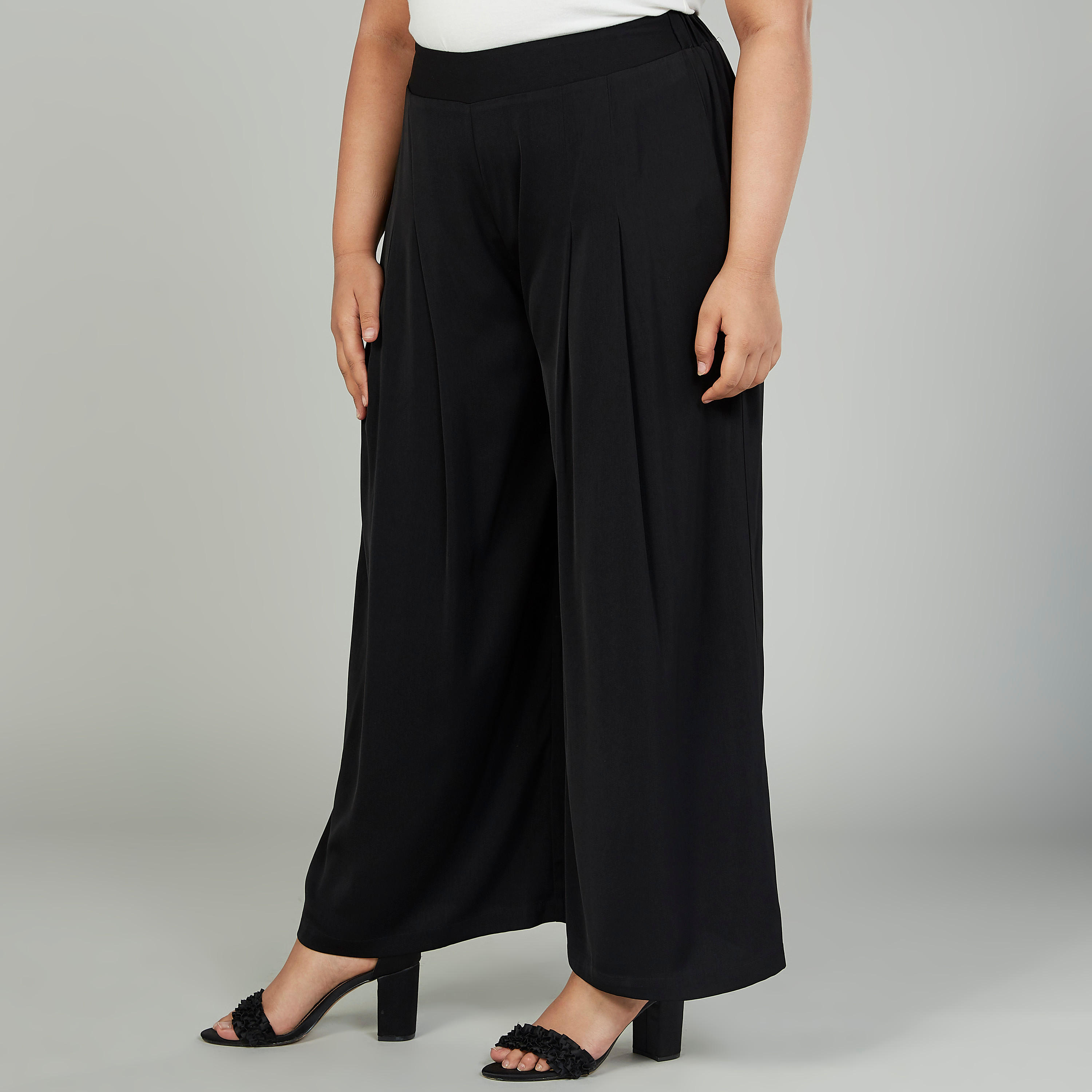بنطلون بلازو واسع بخصر متوسط الإرتفاع مطّاطي-women-clothing-bottoms-trousers-image-1