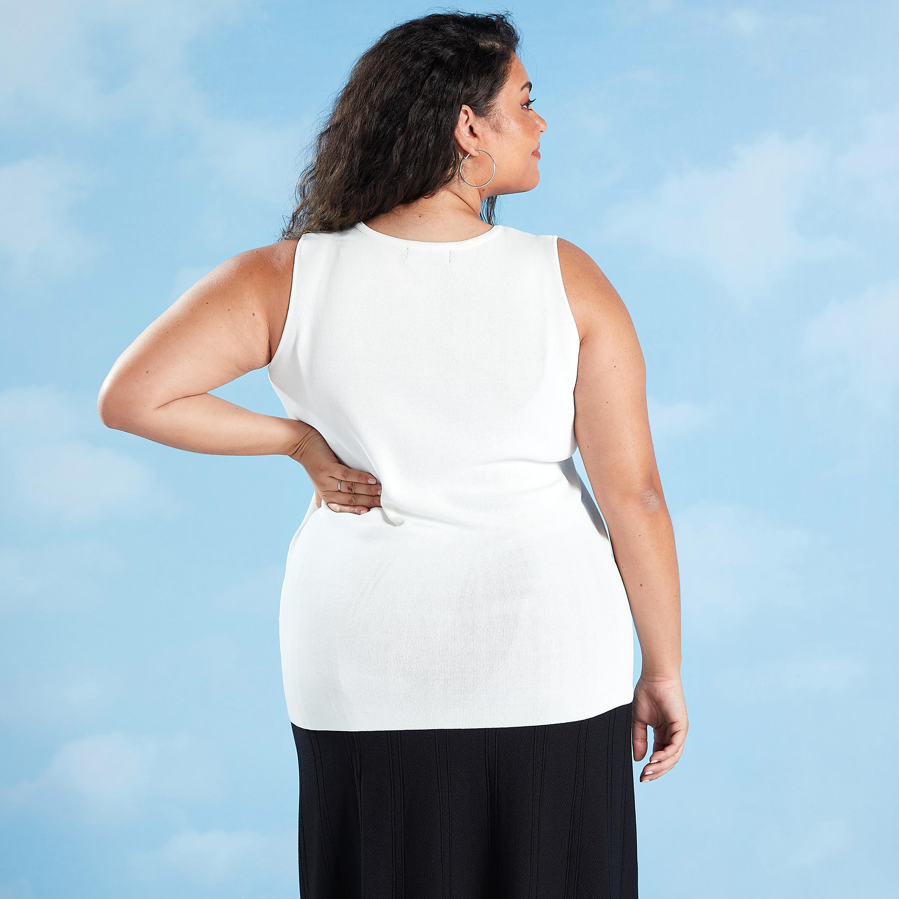 بلوزة سادة دون أكمام بياقة مستديرة-women-clothing-tshirts-image-4