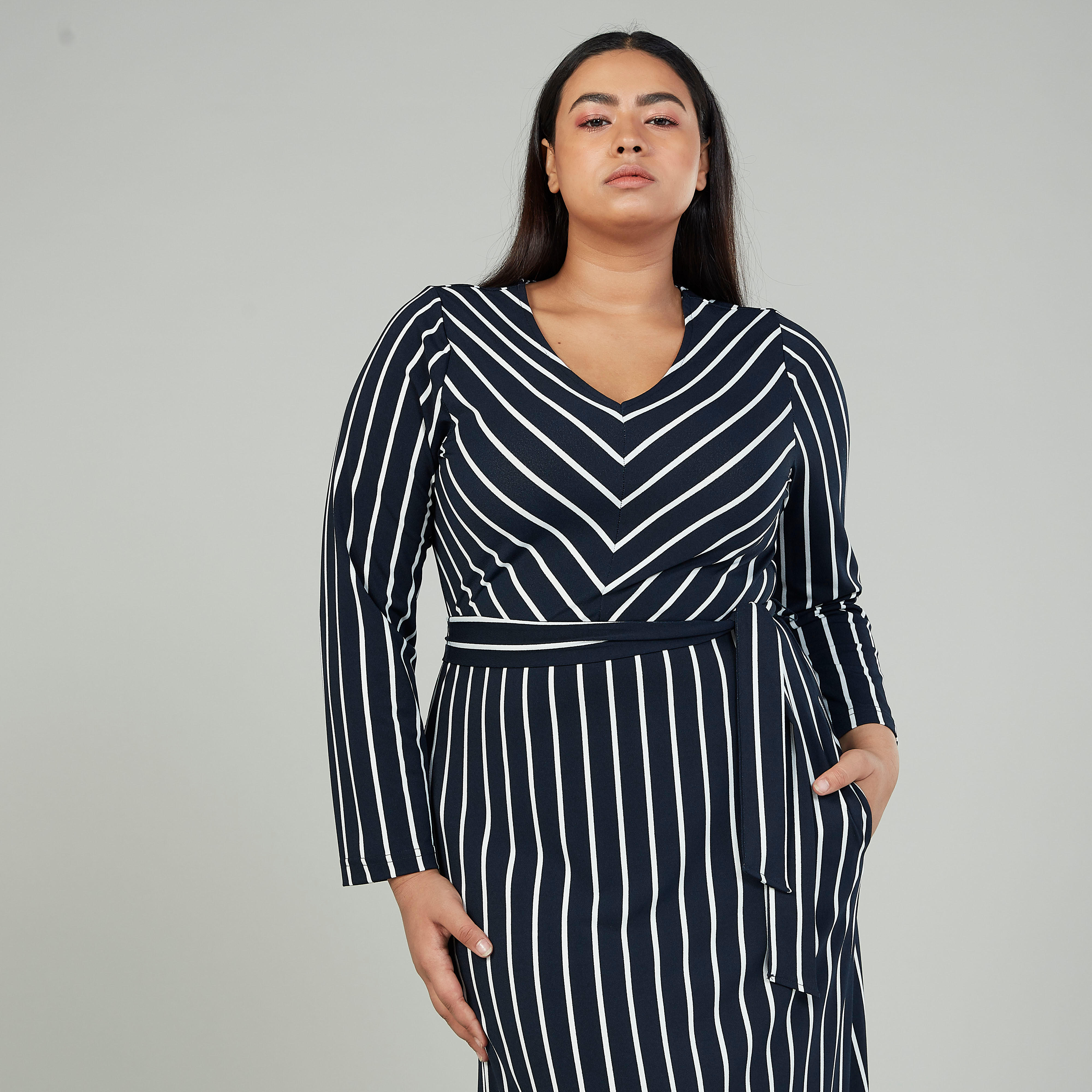 فستان طويل إيه لاين مخطّط بأكمام طويلة وجيوب-women-clothing-dresses-image-3
