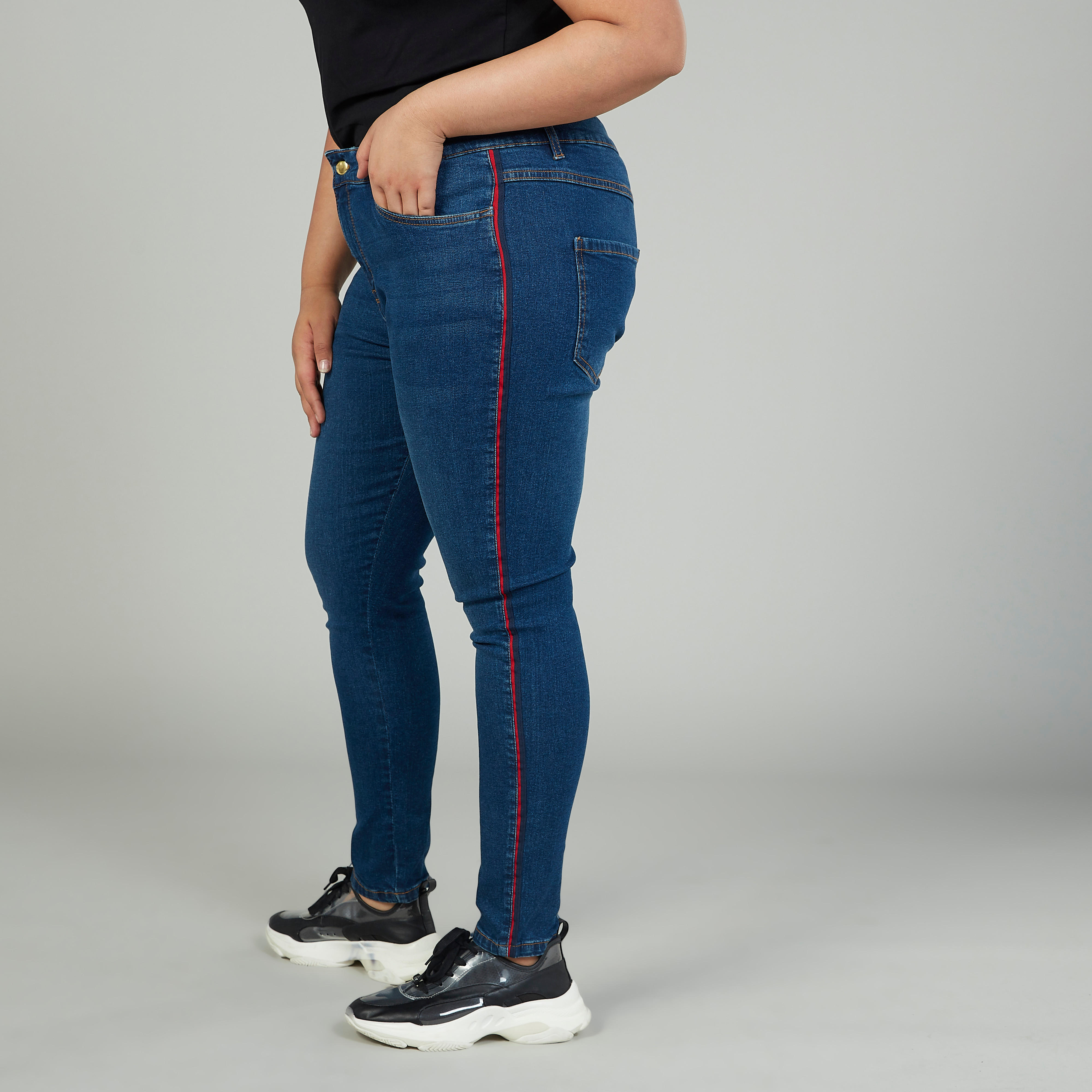 Skinny Fit Full Length Mid-Rise Jeans with Pockets and Belt Loops-women-clothing-bottoms-jeans-image-5