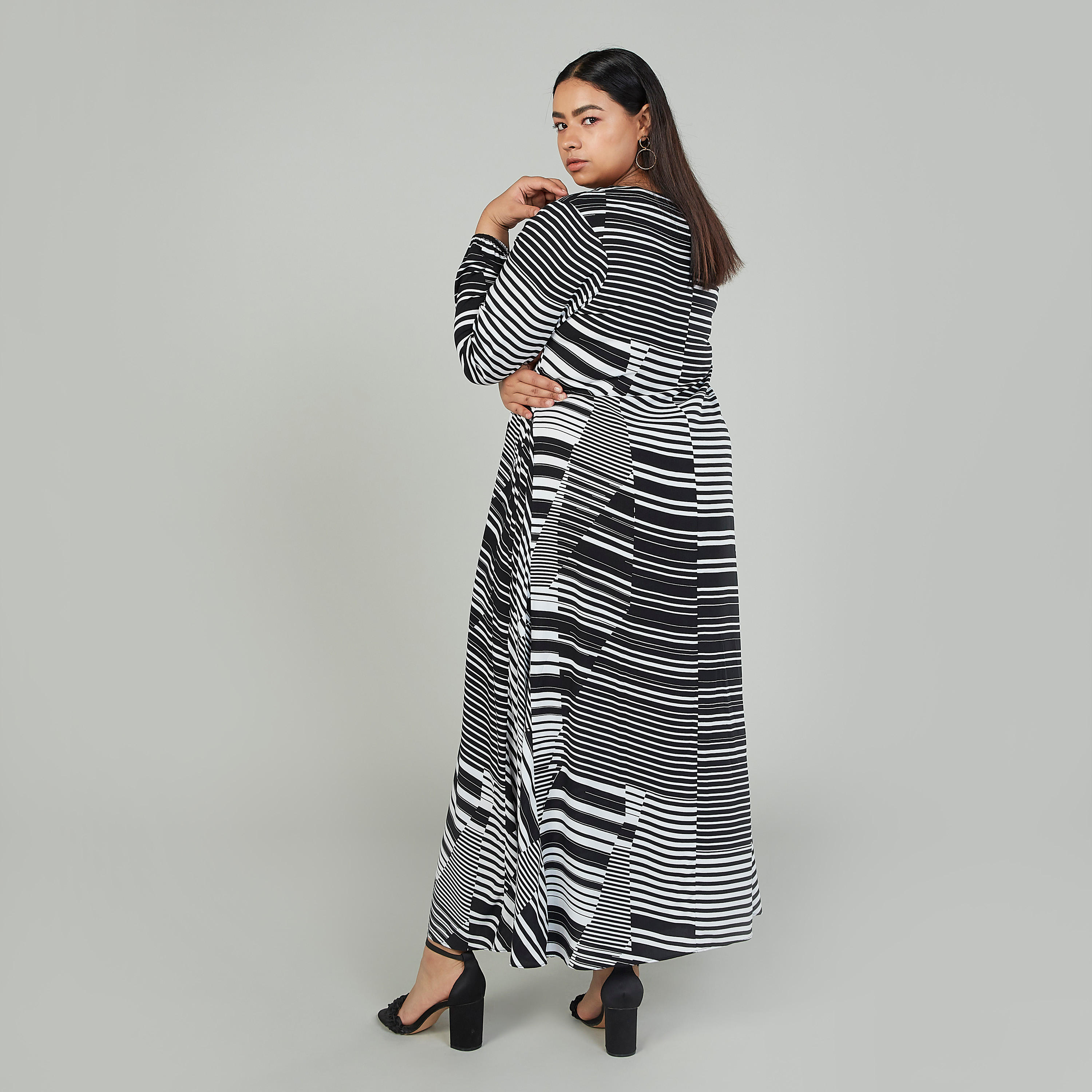 فستان طويل إيه لاين مخطط بياقة مستديرة وأكمام طويلة-women-clothing-dresses-image-4