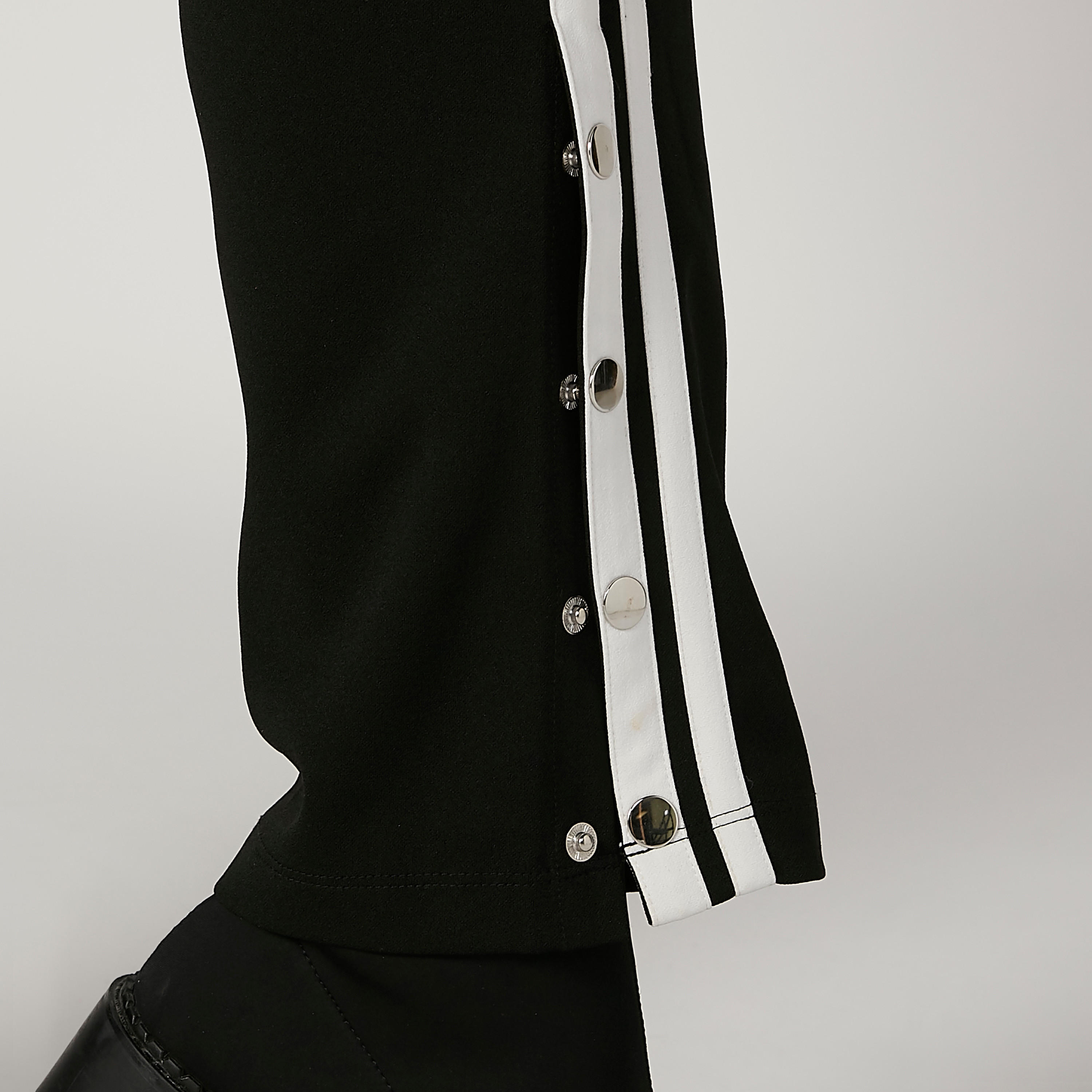 بنطال مقلم بخصر مطّاطي ورباط-women-clothing-bottoms-trousers-image-3