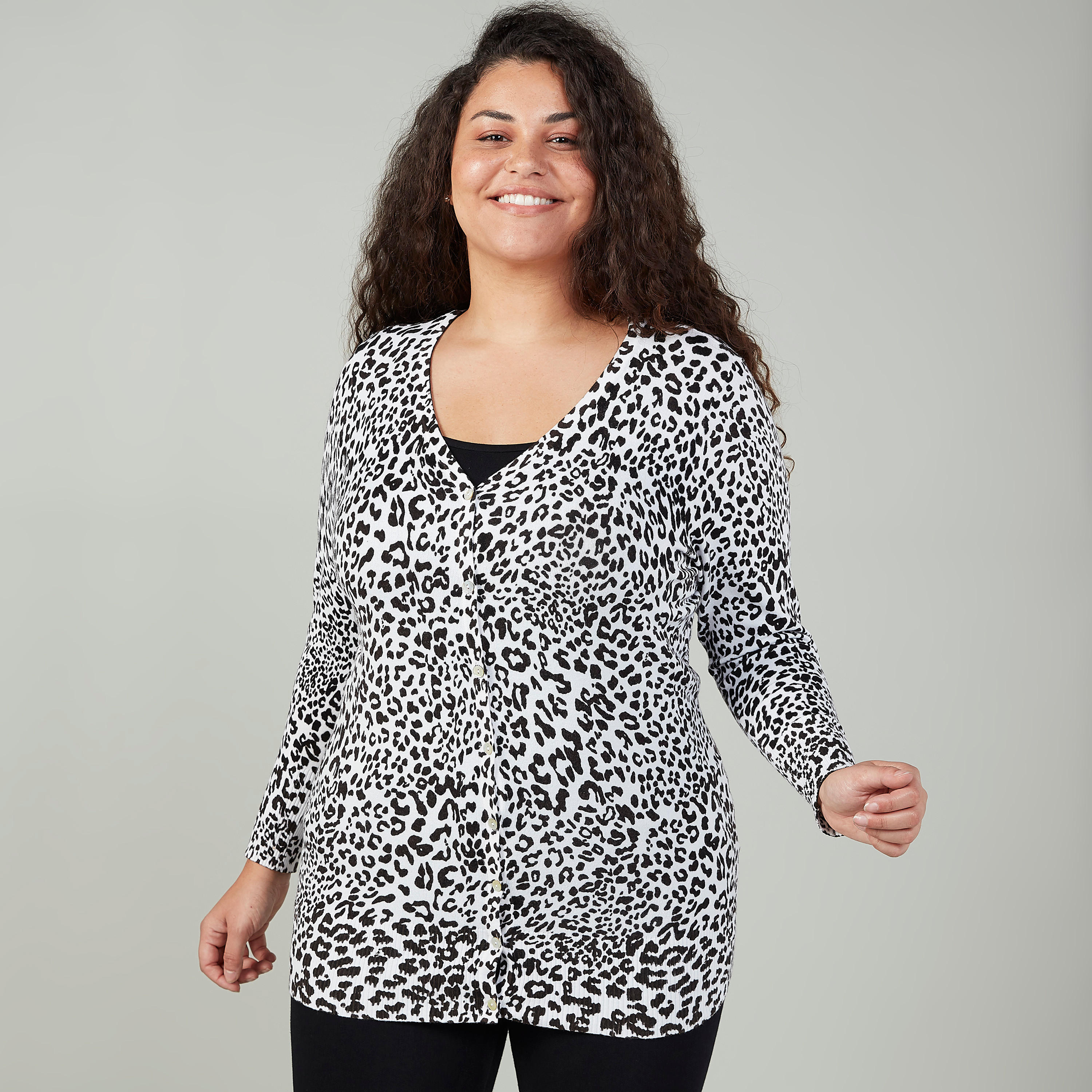 كارديجان بياقة V وأكمام طويلة وطبعات حيوانات-women-winterwear-cardigansandjumpers-cardigans-image-1