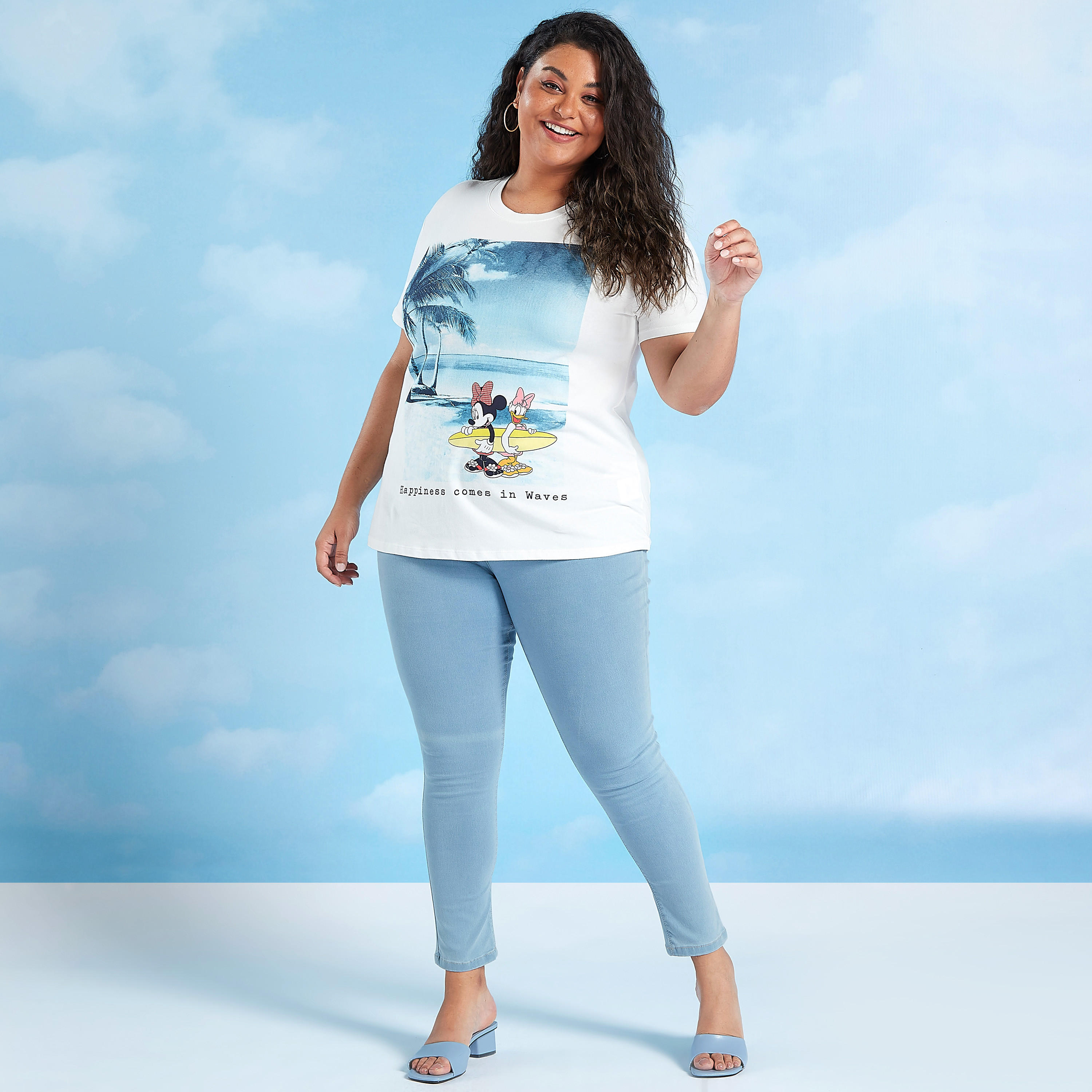 تيشيرت بياقة مستديرة وأكمام قصيرة وطبعات-women-clothing-tshirts-image-3