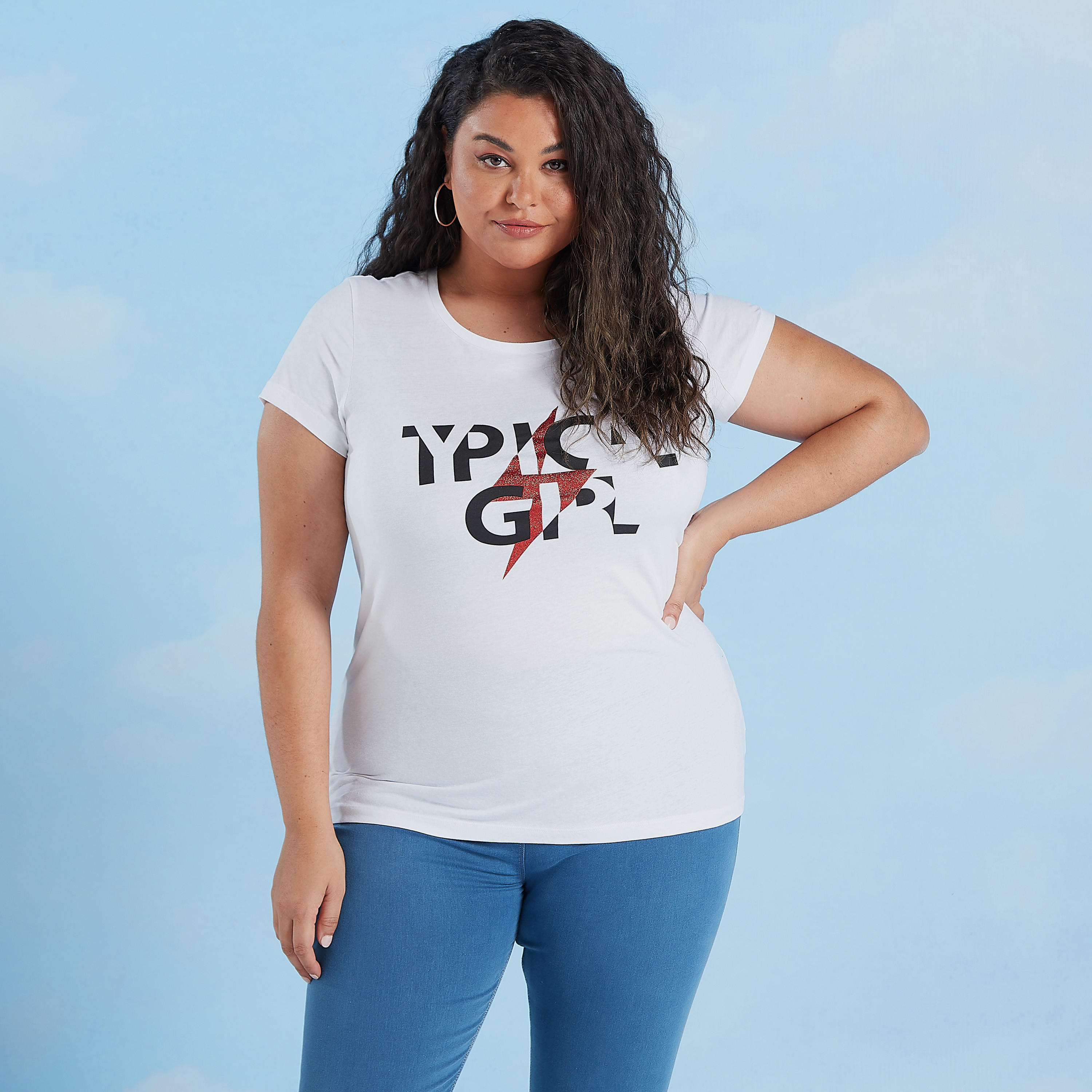 تيشيرت بياقة مستديرة وأكمام قصيرة وطبعات-women-clothing-tshirts-image-1