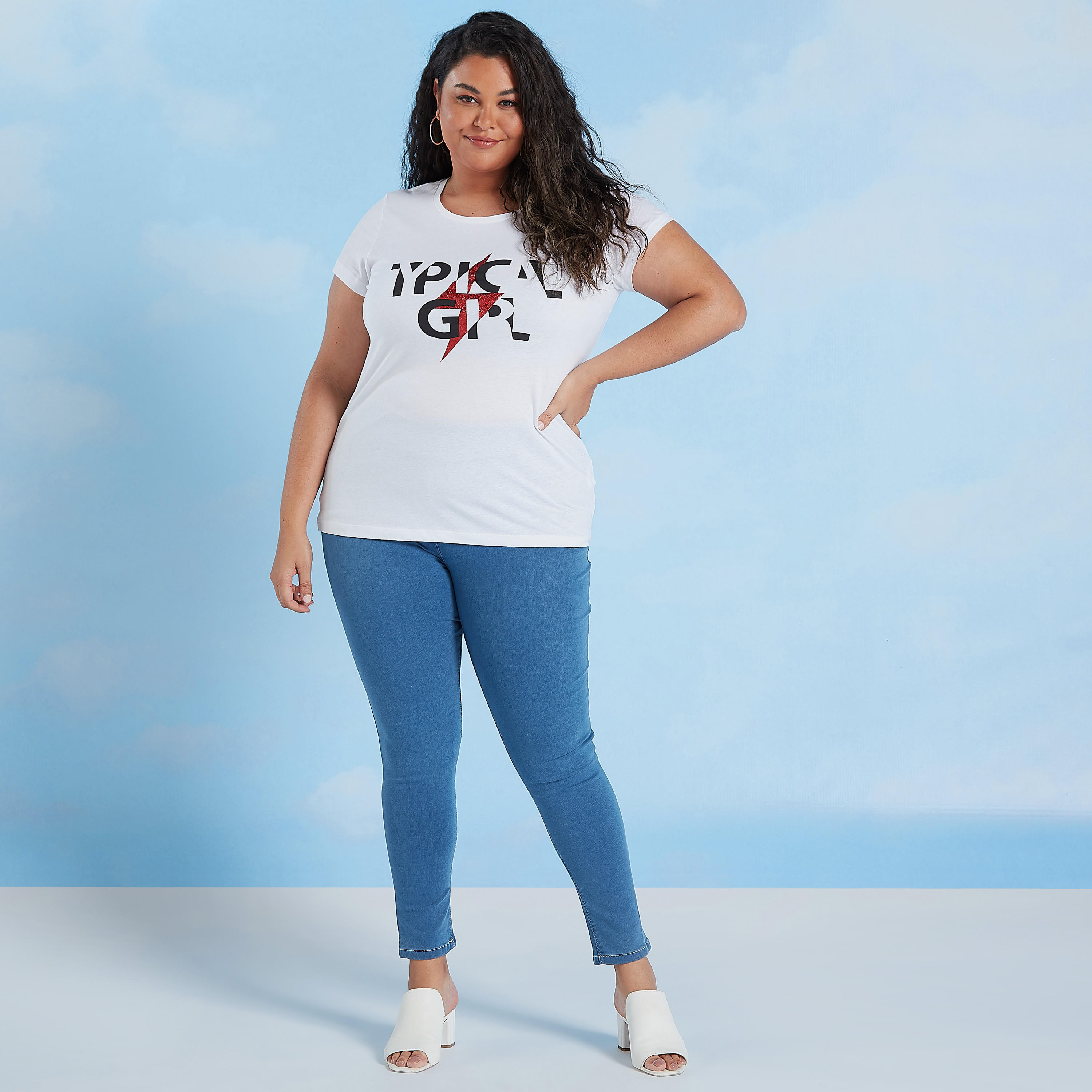 تيشيرت بياقة مستديرة وأكمام قصيرة وطبعات-women-clothing-tshirts-image-2