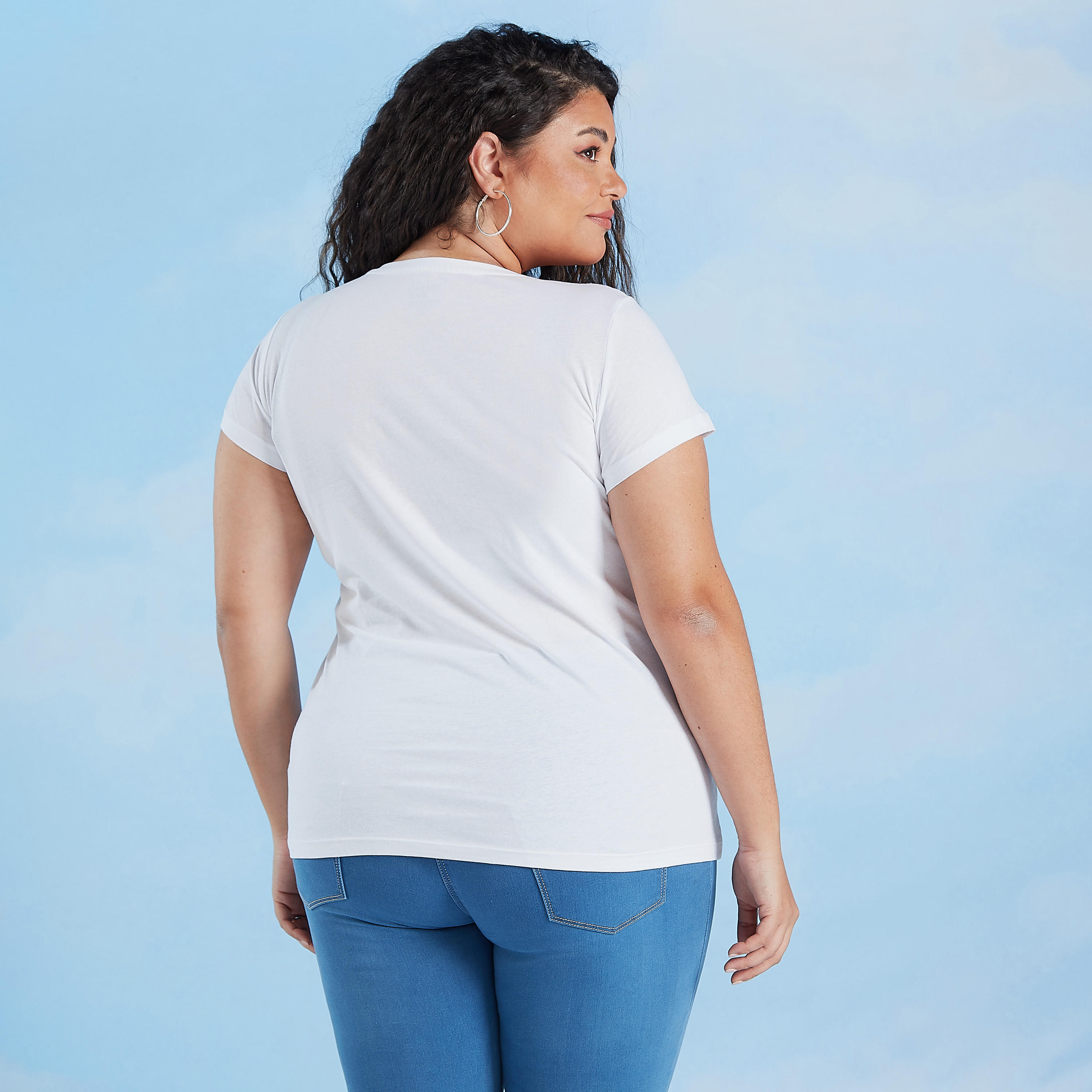 تيشيرت بياقة مستديرة وأكمام قصيرة وطبعات-women-clothing-tshirts-image-4
