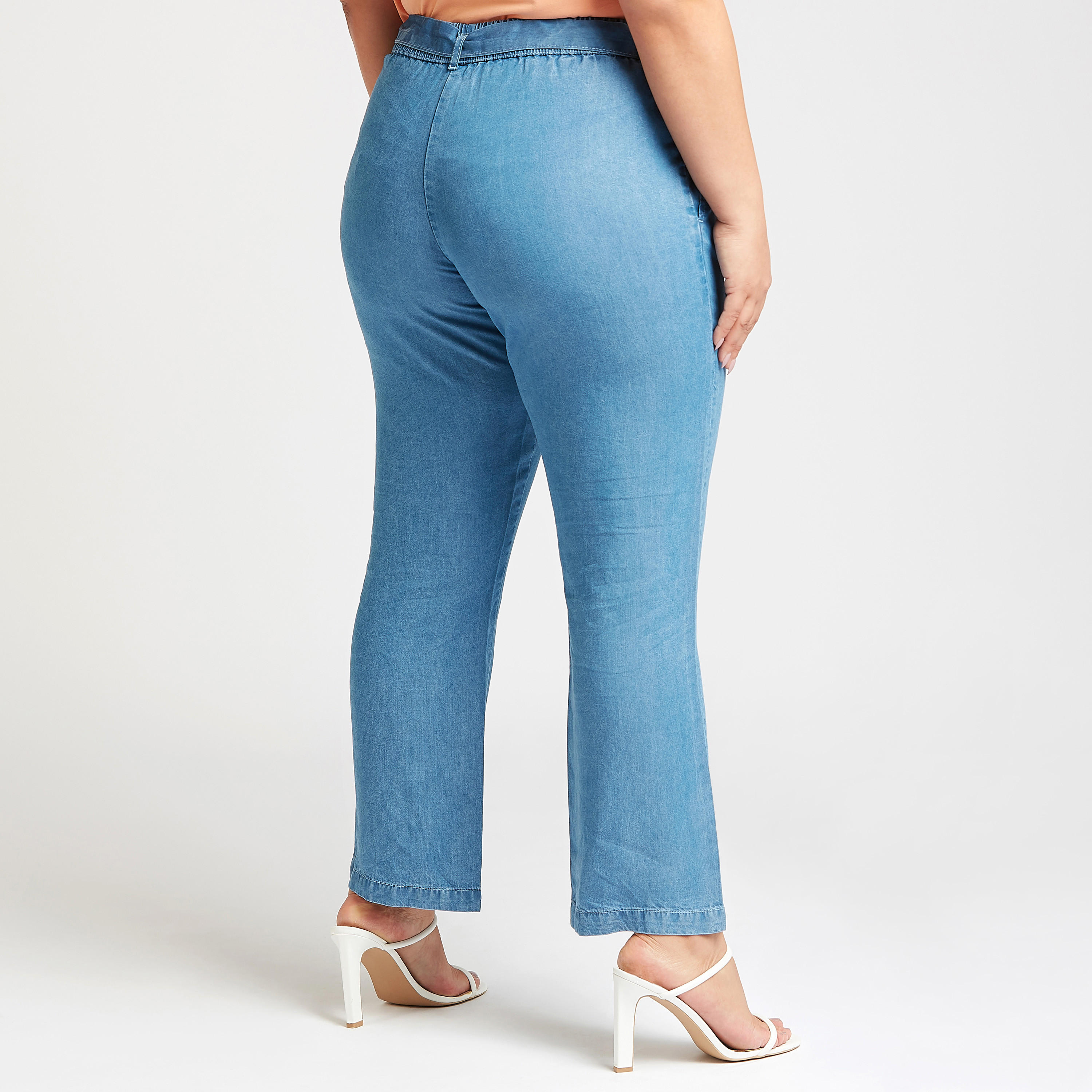 بنطلون بالازو دنيم سادة بخصر متوسّط الارتفاع وأربطة وتفاصيل جيوب-women-clothing-bottoms-trousers-image-4
