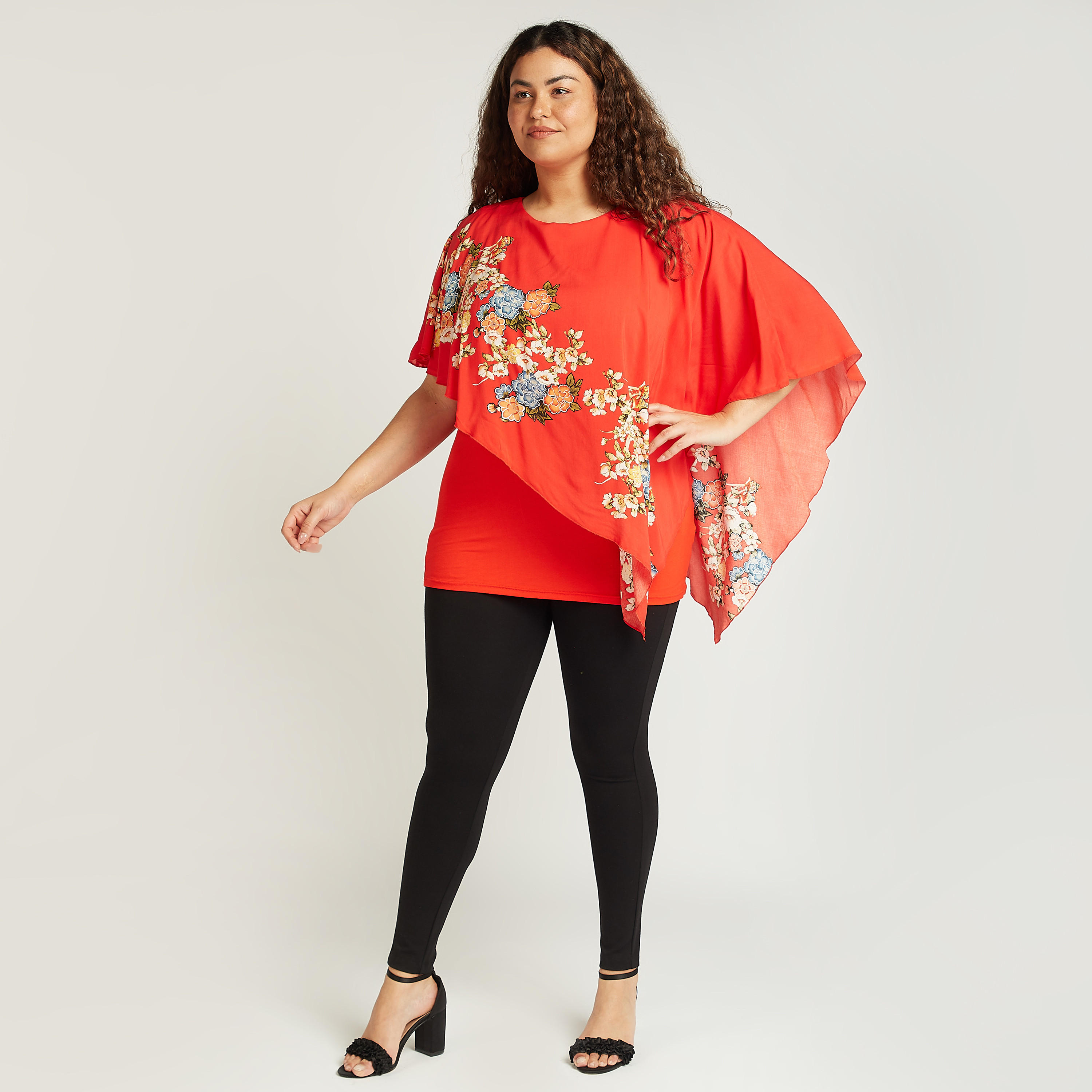 بلوزة بياقة مستديرة وأكمام واسعة وطبعات أزهار-women-clothing-shirtsandblouses-blouses-image-2