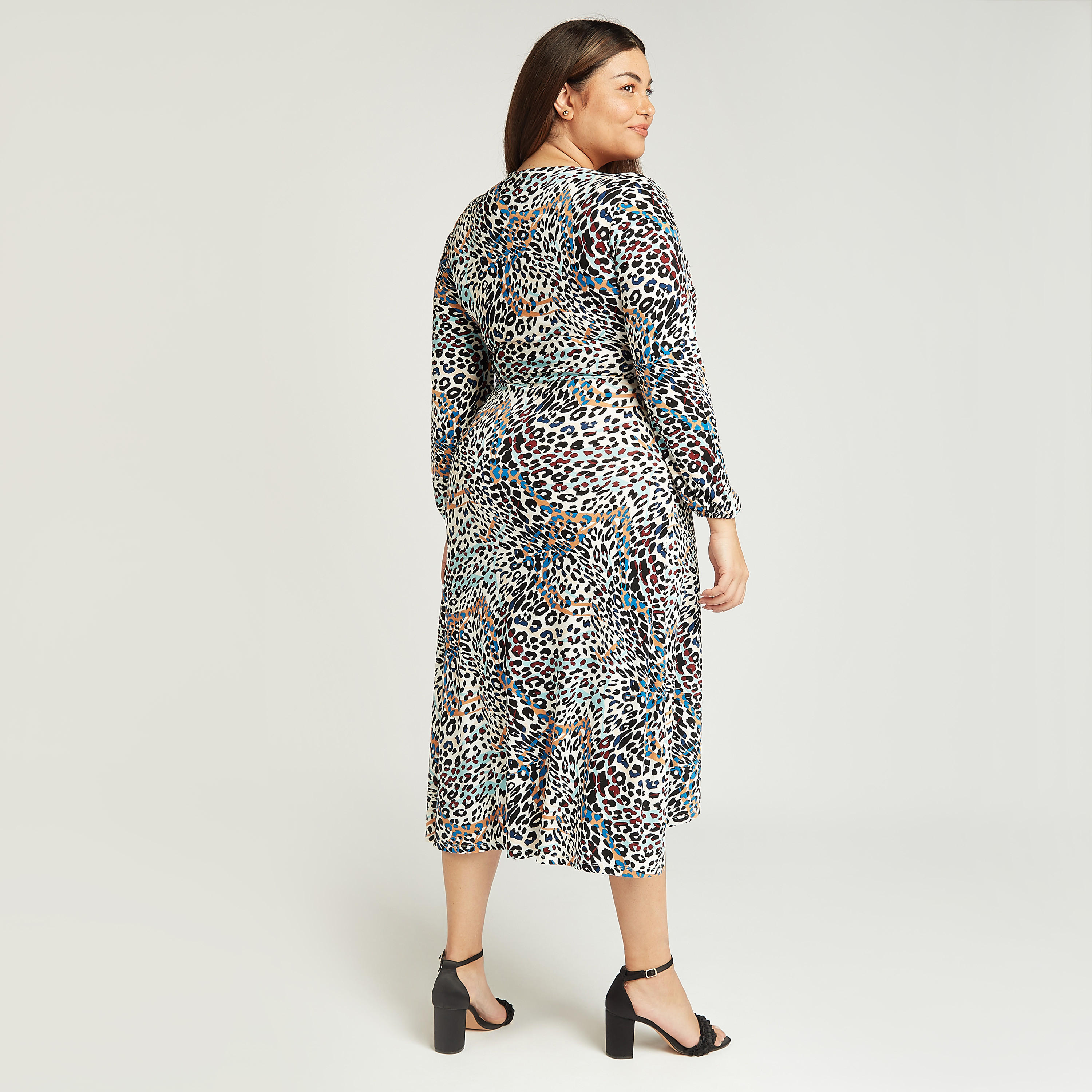 فستان ملفوف ميدي بطبعات حيوانات بياقة V واكمام طويلة-women-clothing-dresses-image-4