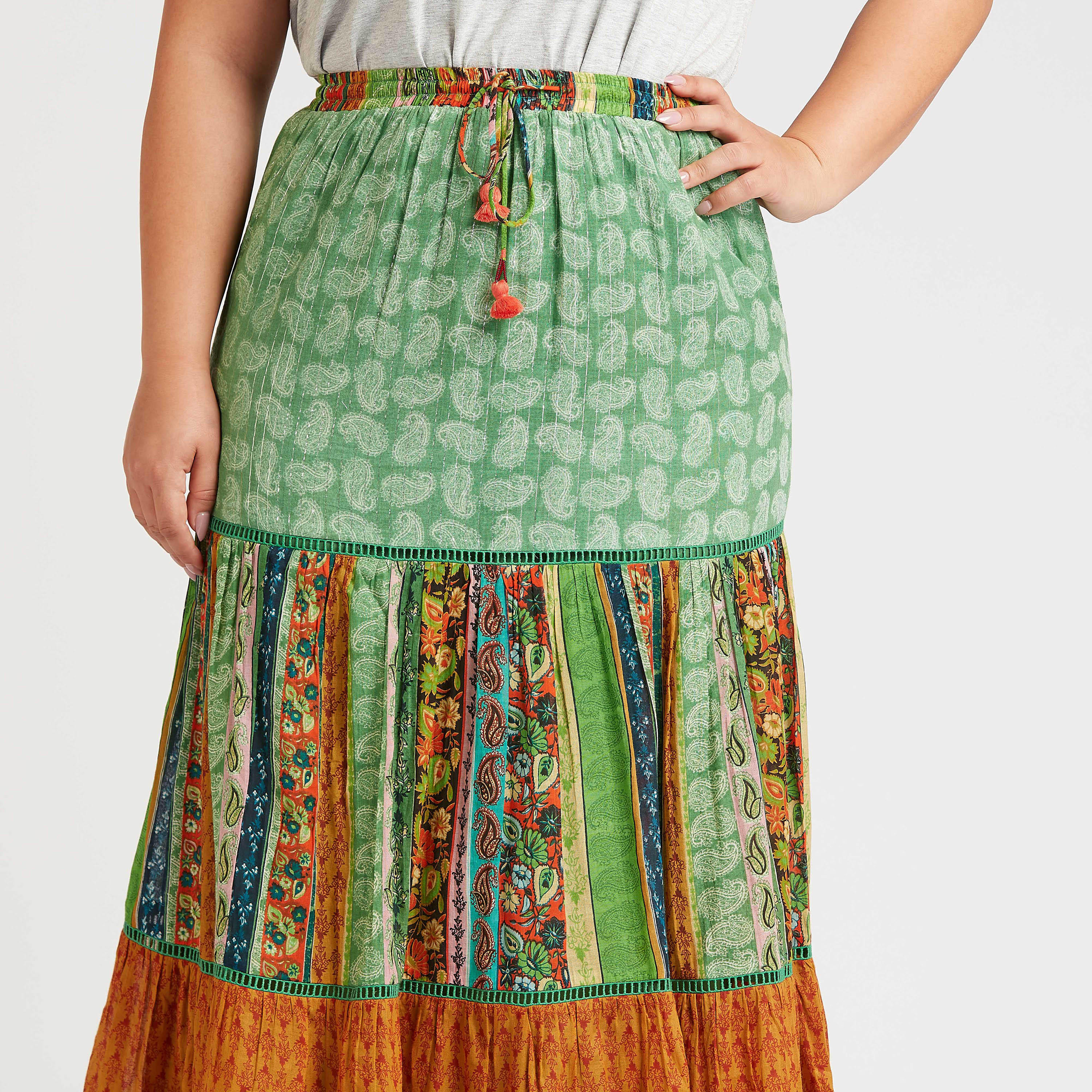 تنورة إيه لاين طويلة بخصر مطّاطي وأربطة وطبعات بيزلي-women-clothing-bottoms-skirts-image-3