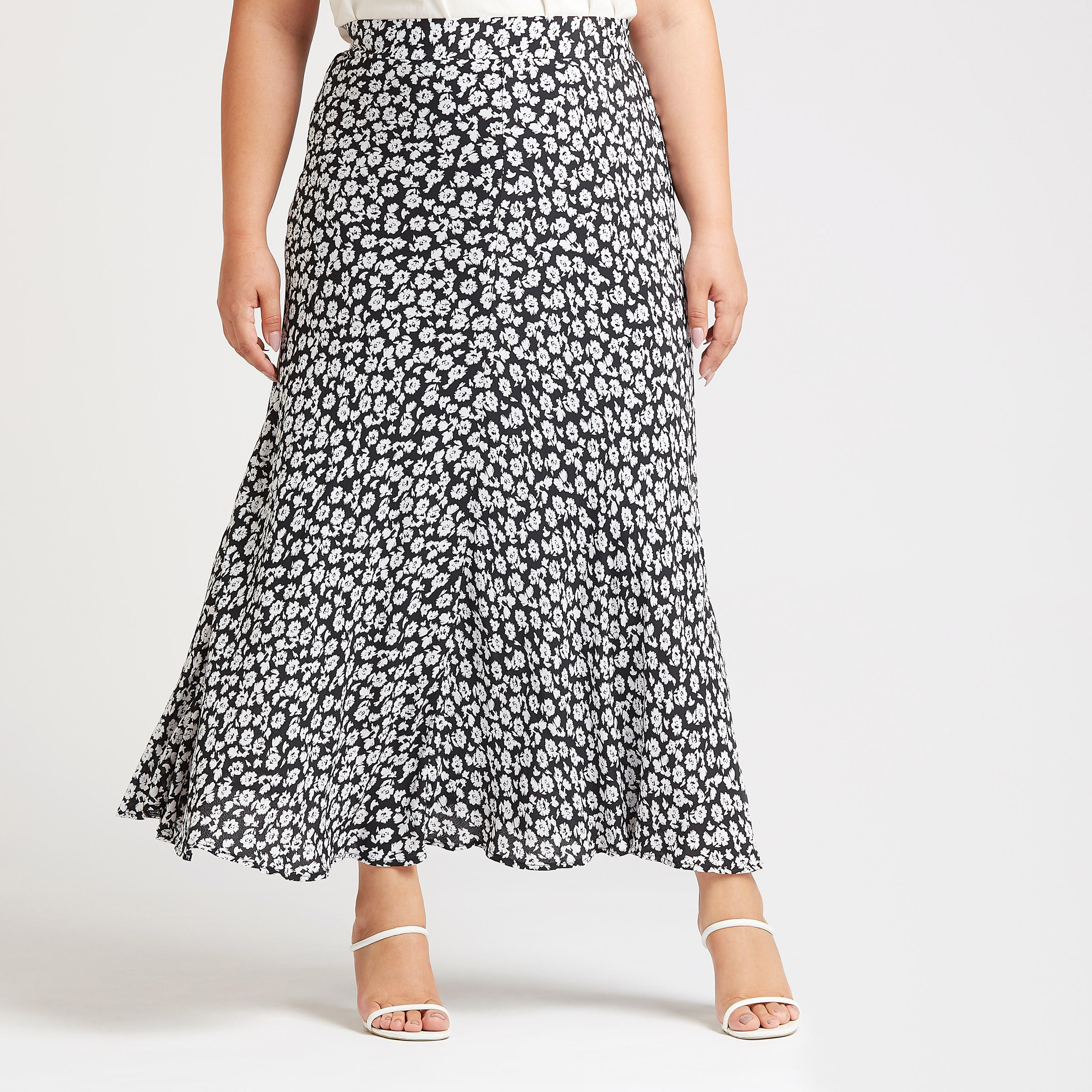 تنورة طويلة ايه لاين بخصر مطّاطي وطبعات-women-clothing-bottoms-skirts-image-1