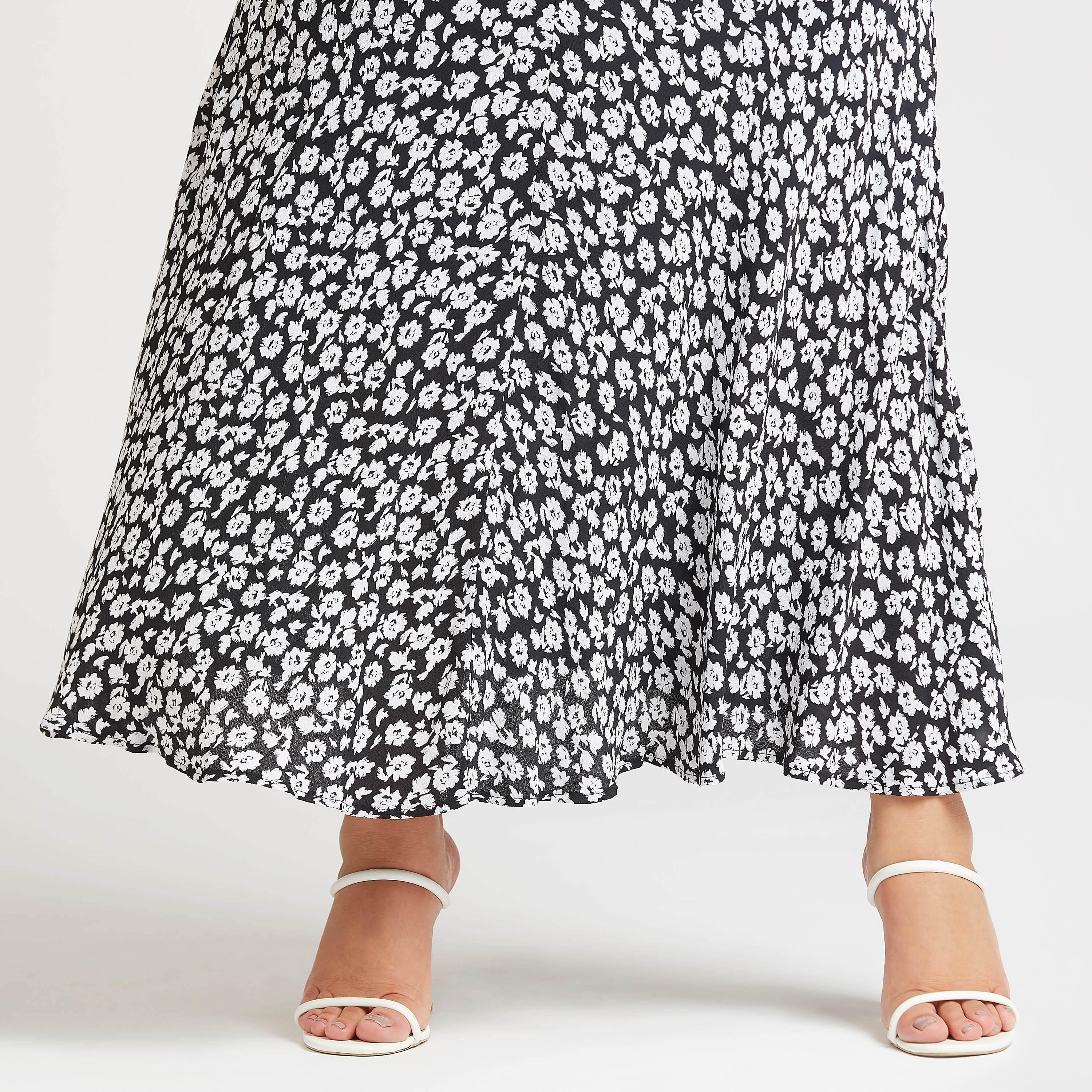 تنورة طويلة ايه لاين بخصر مطّاطي وطبعات-women-clothing-bottoms-skirts-image-3