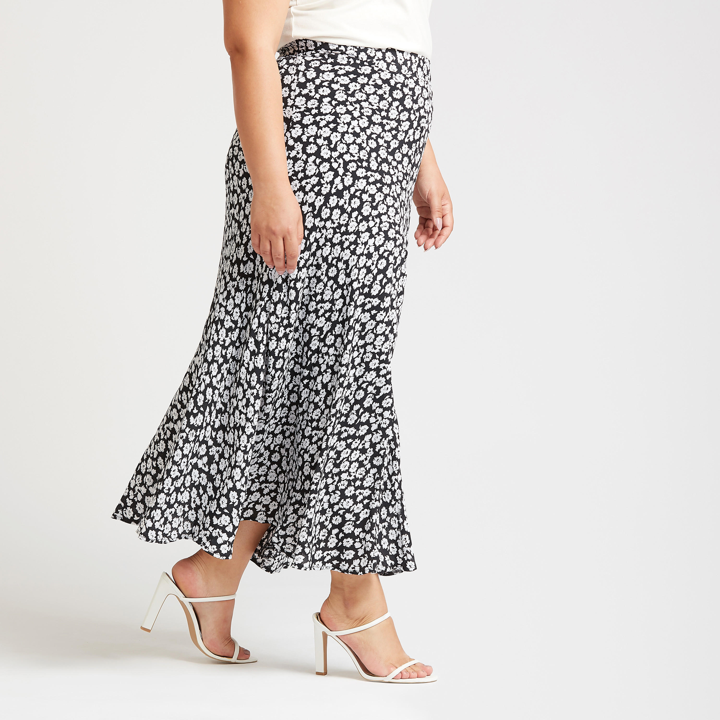 تنورة طويلة ايه لاين بخصر مطّاطي وطبعات-women-clothing-bottoms-skirts-image-5