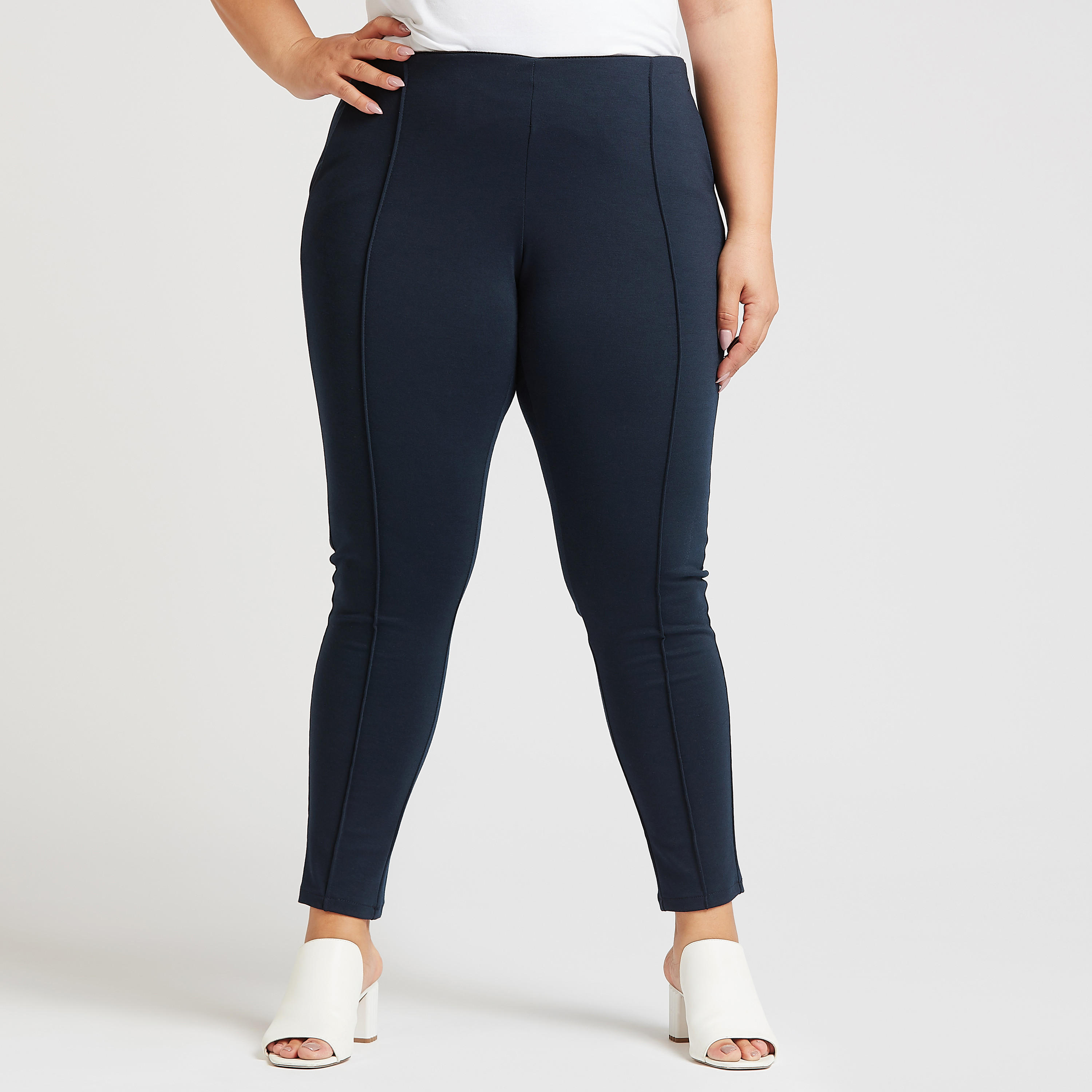 بنطلون ليقنز سادة بخصر متوسط الارتفاع وخصر مطاطي-women-clothing-bottoms-leggings-image-1