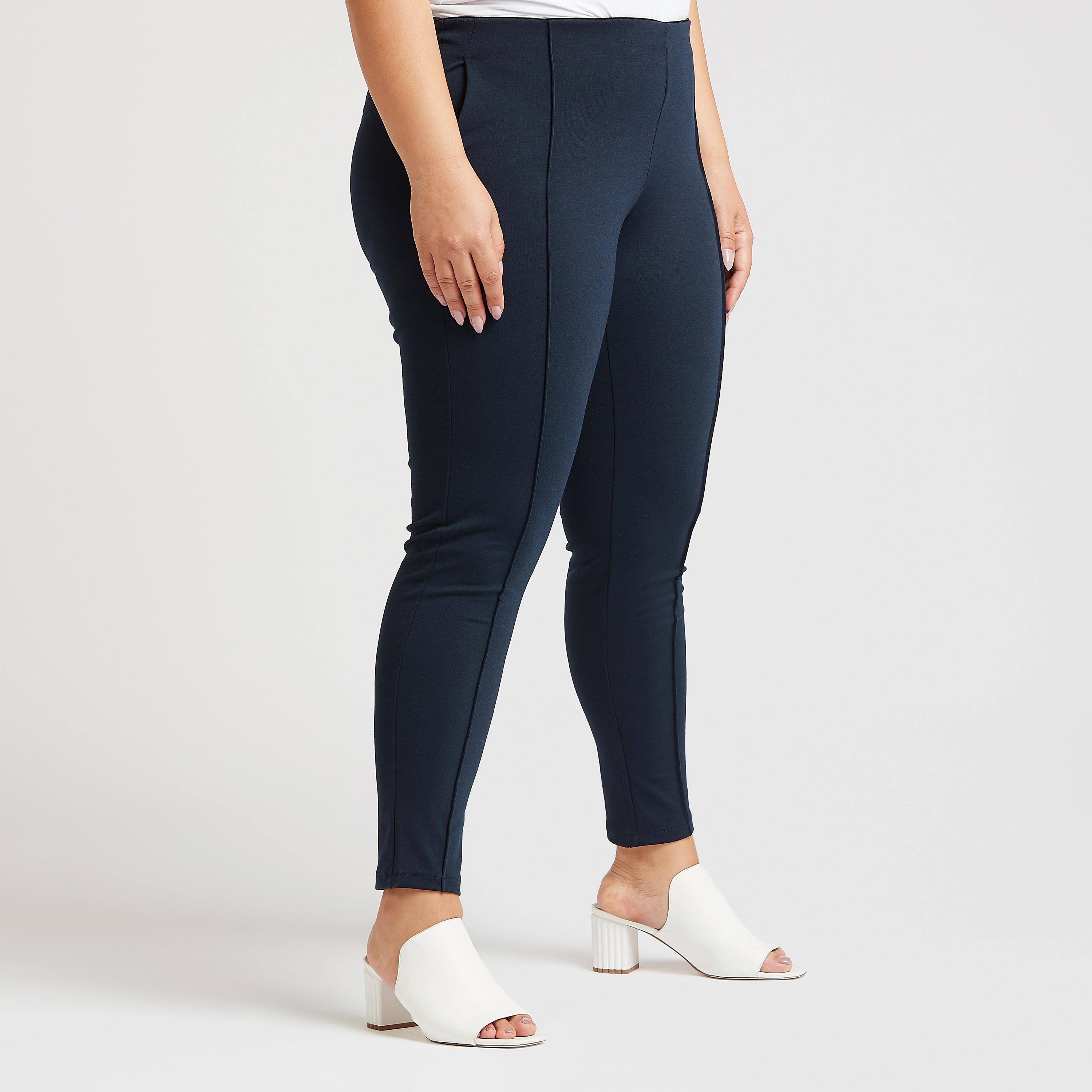 بنطلون ليقنز سادة بخصر متوسط الارتفاع وخصر مطاطي-women-clothing-bottoms-leggings-image-5