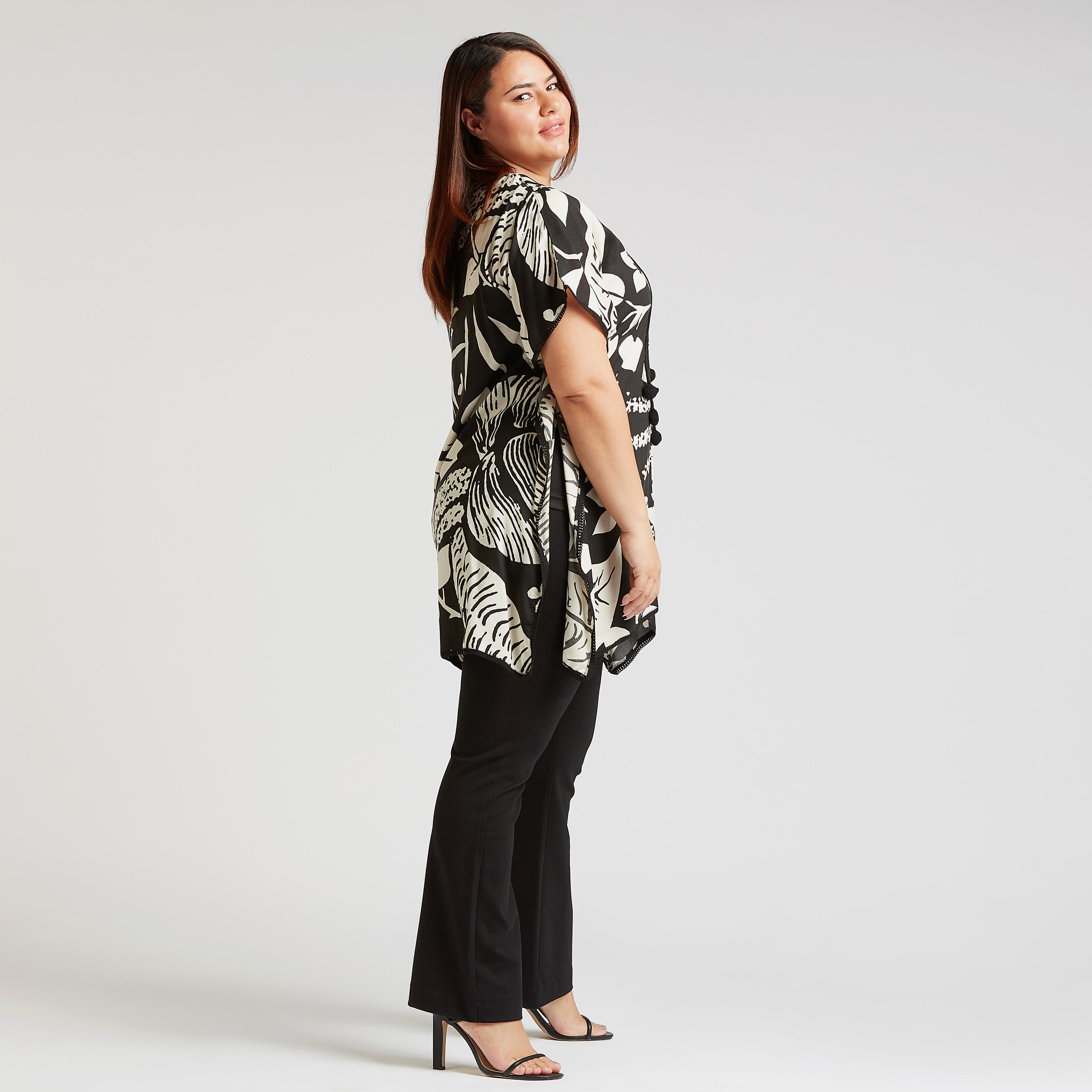Floral Print Longline Top with V-neck and Extended Sleeves-women-clothing-shirtsandblouses-blouses-image-5