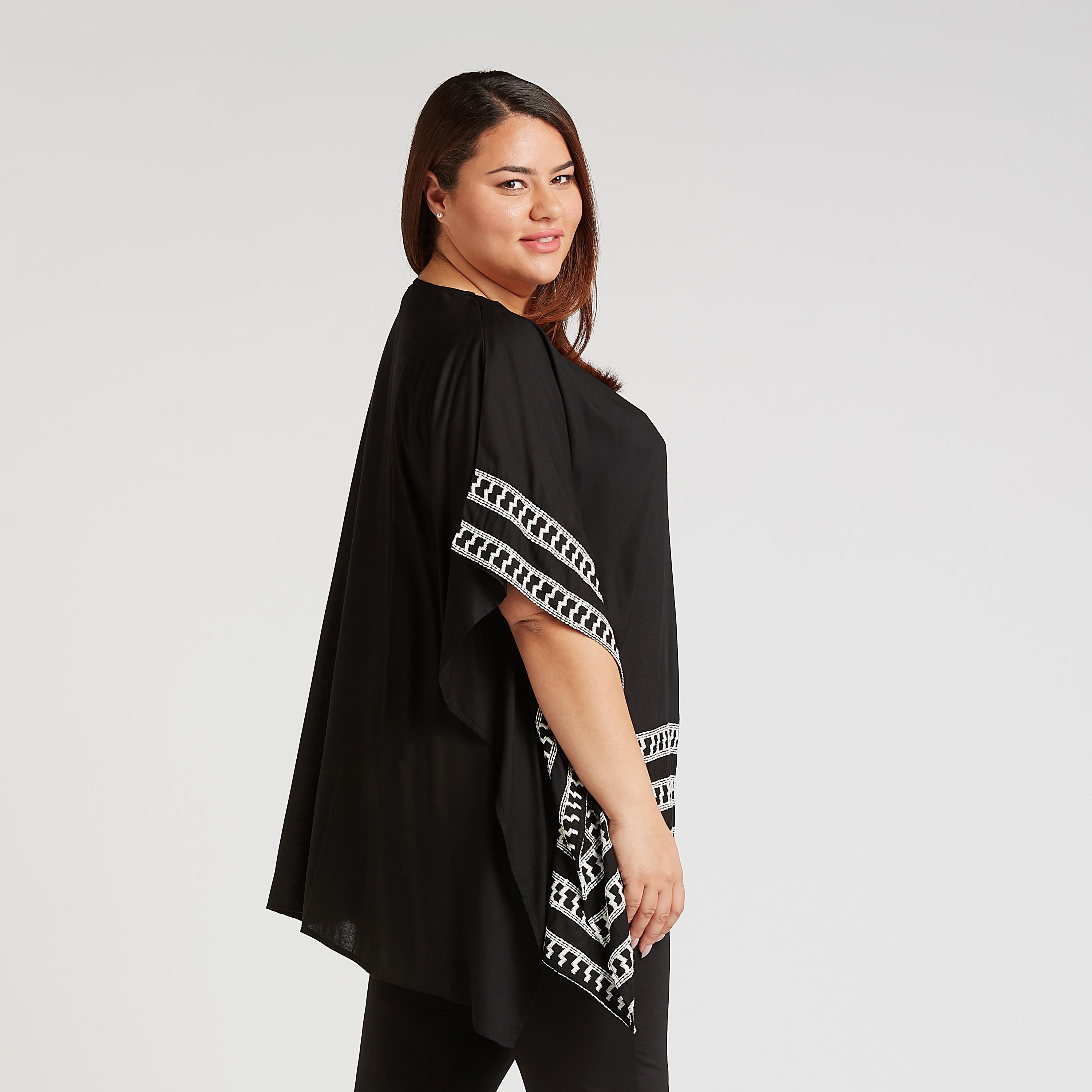 Embroidered Kaftan Tunic with V-neck and Extended Sleeves-women-clothing-shirtsandblouses-blouses-image-4