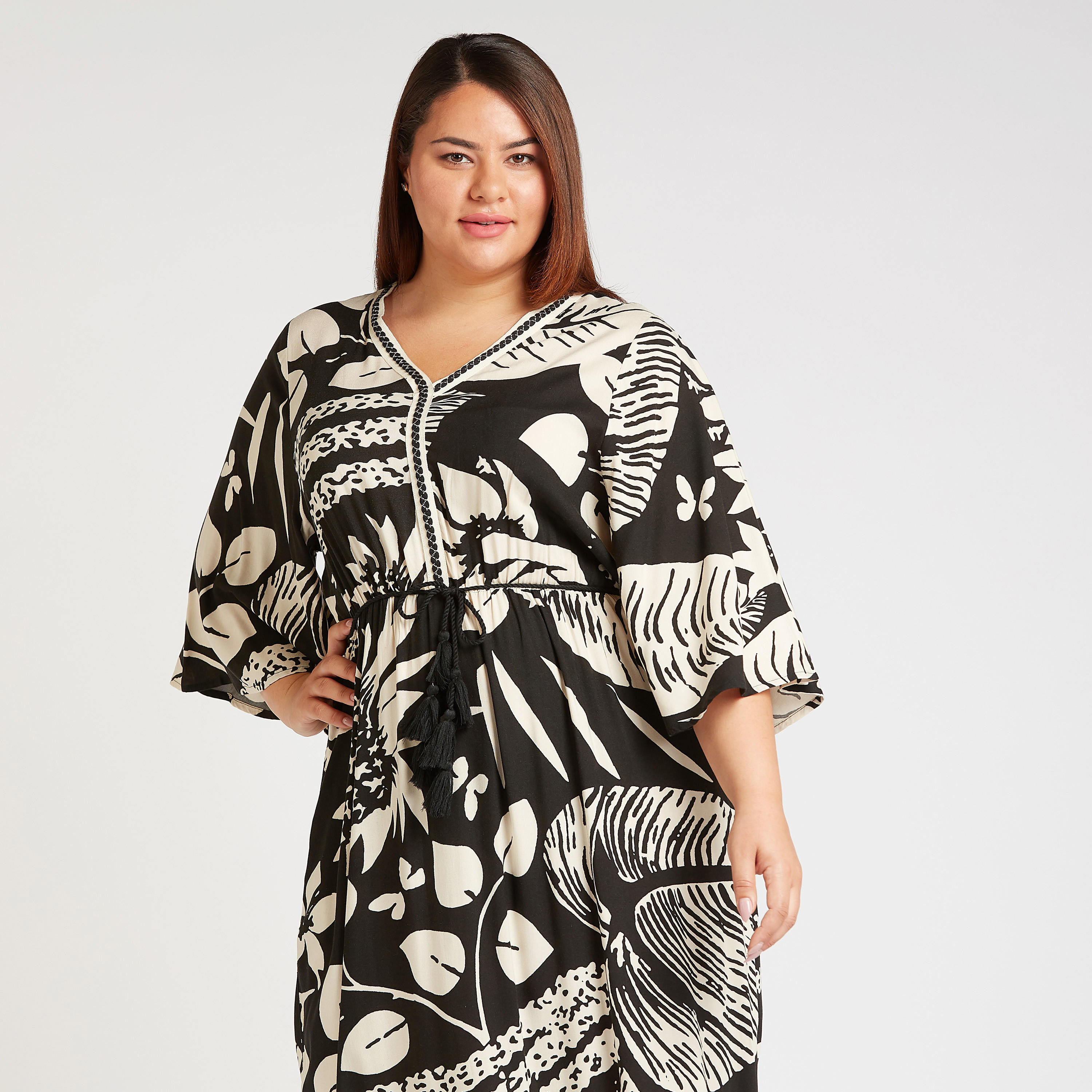 Floral Maxi A-line Dress with V-neck and 3/4 Flared Sleeves-women-clothing-dresses-image-3