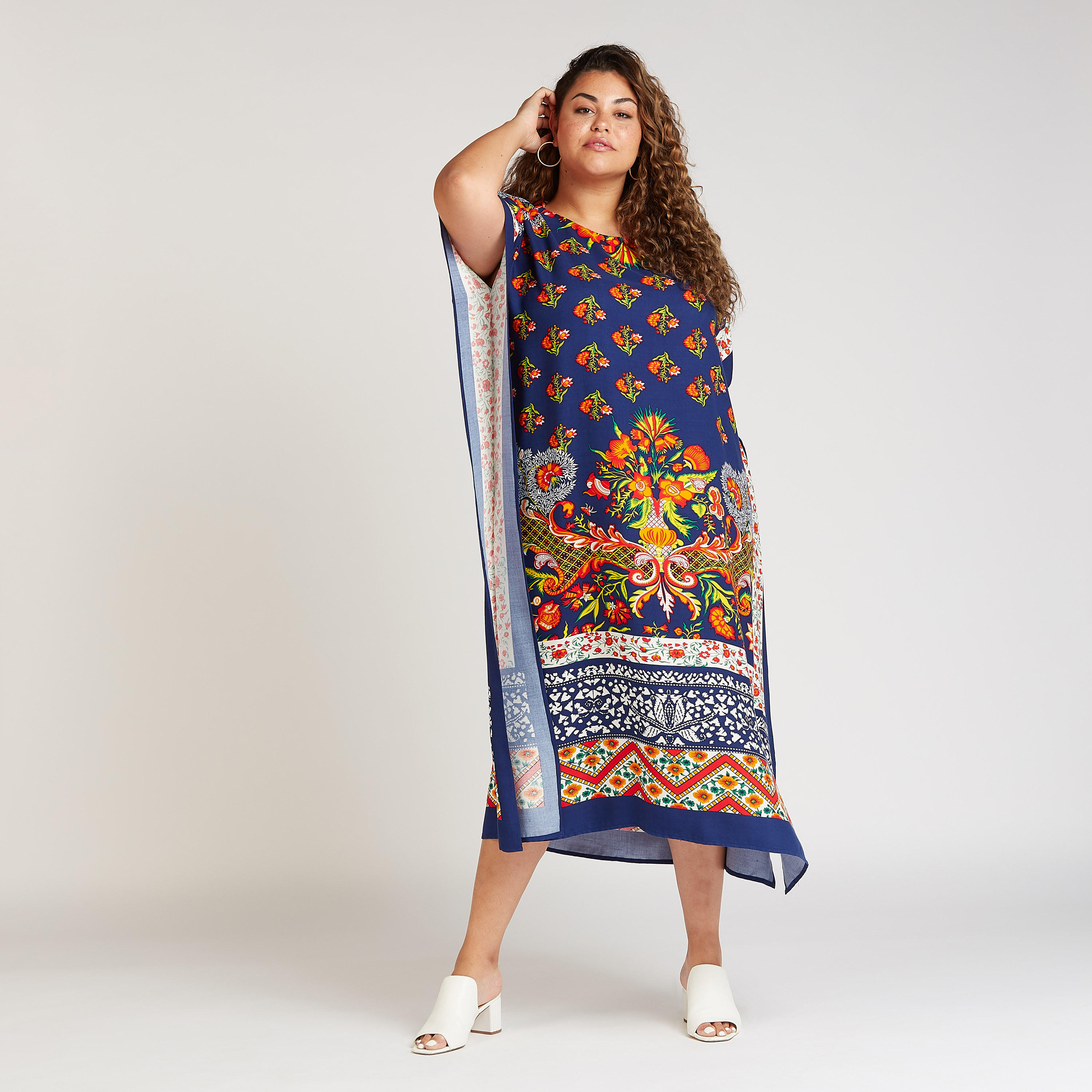 فستان إيه لاين ميدي بياقة مستديرة وأكمام قصيرة وطبعات-women-clothing-dresses-image-1