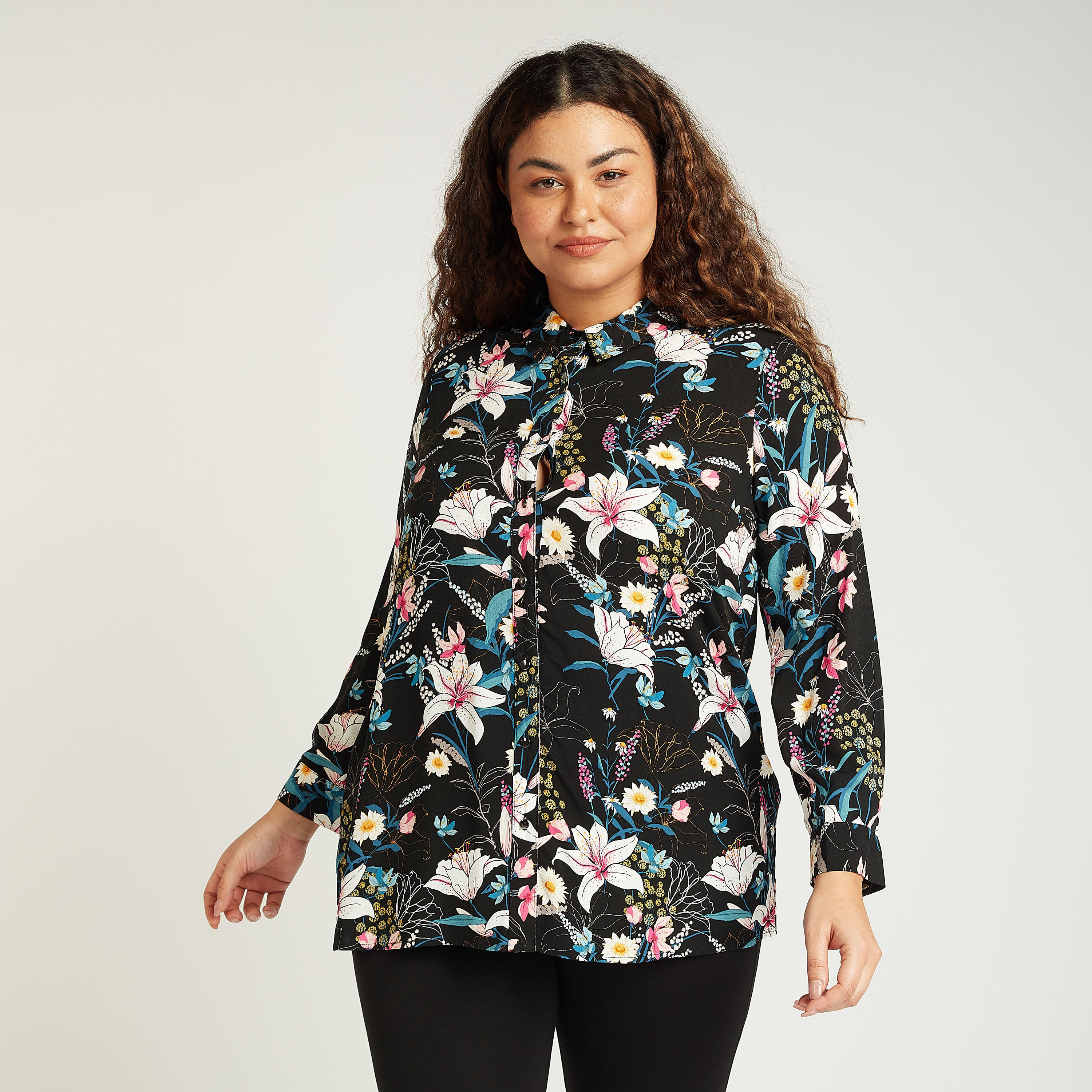 قميص بياقة عاديّة وأكمام طويلة وطبعات زهرية-women-clothing-shirtsandblouses-blouses-image-1