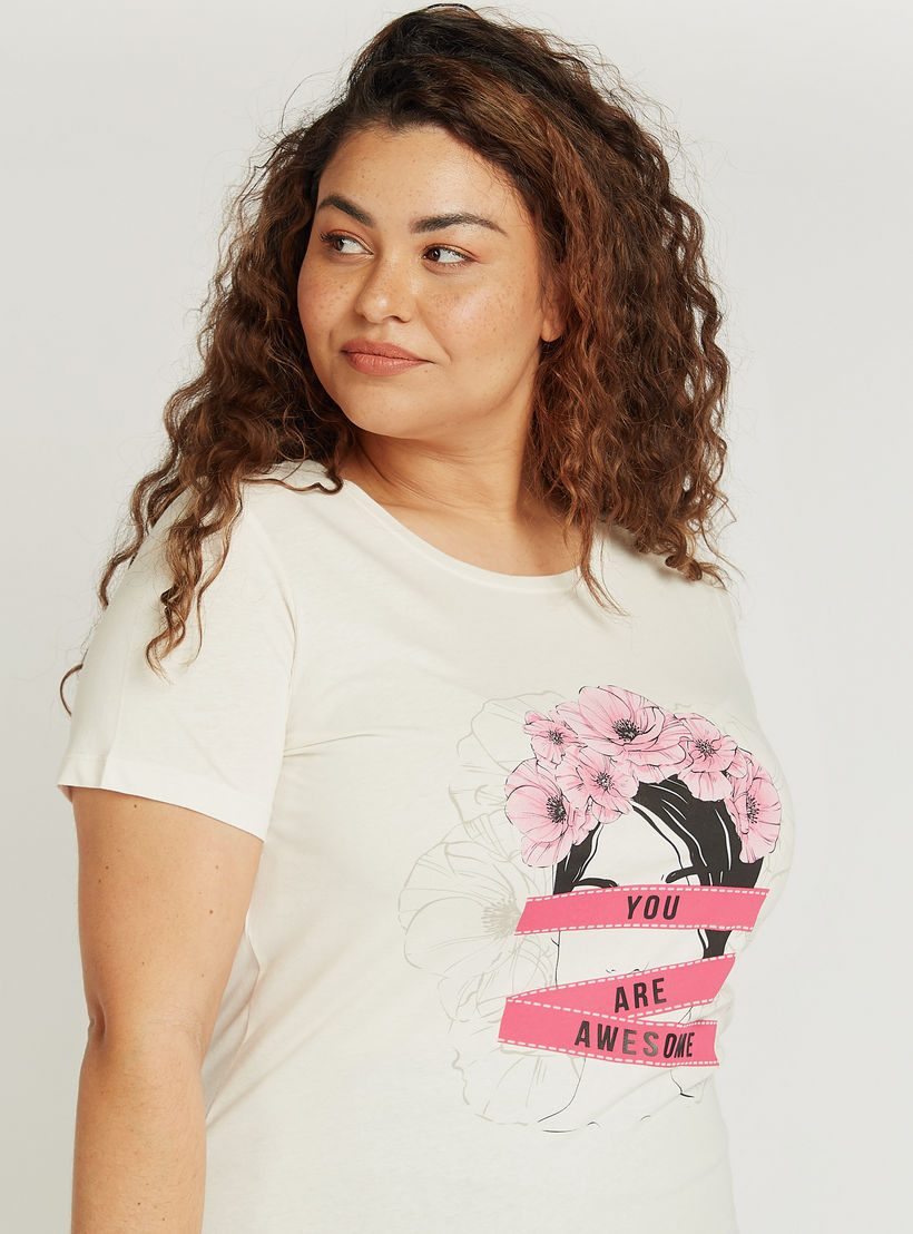 تيشيرت بياقة مستديرة وأكمام قصيرة وطبعات-women-clothing-tshirts-image-2
