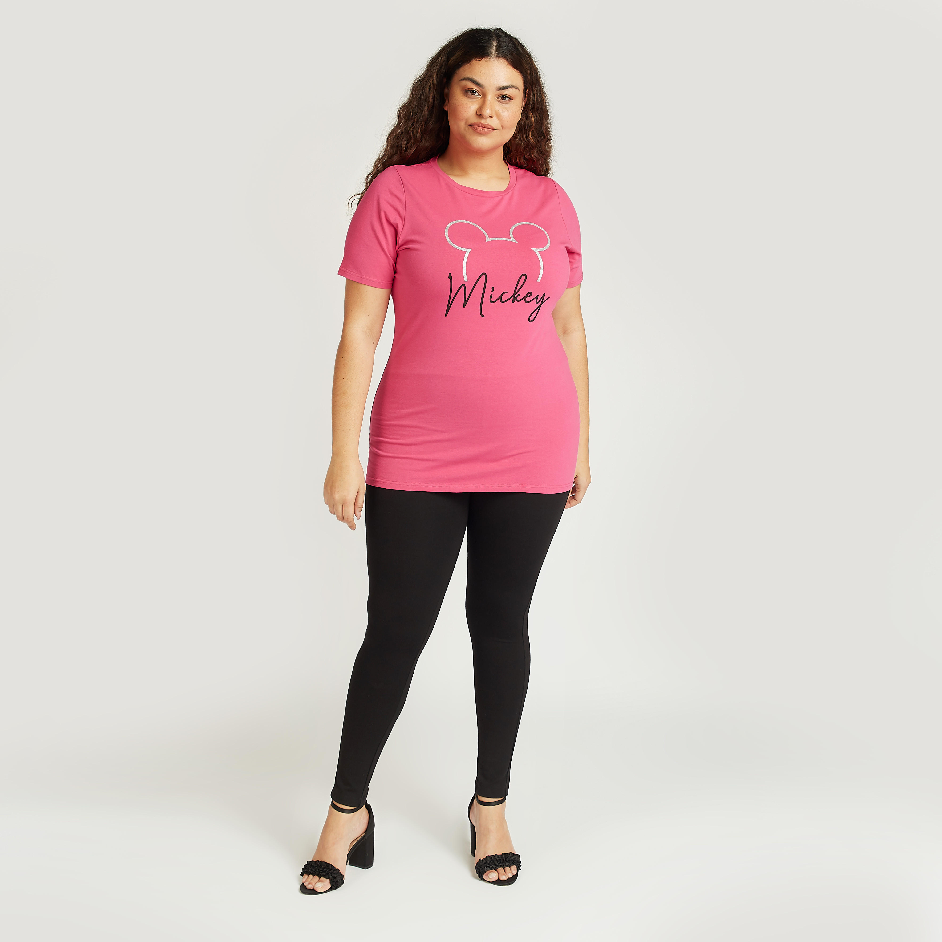 تيشيرت بياقة مستديرة وأكمام قصيرة وطبعات ميكي ماوس-women-clothing-tshirts-image-2