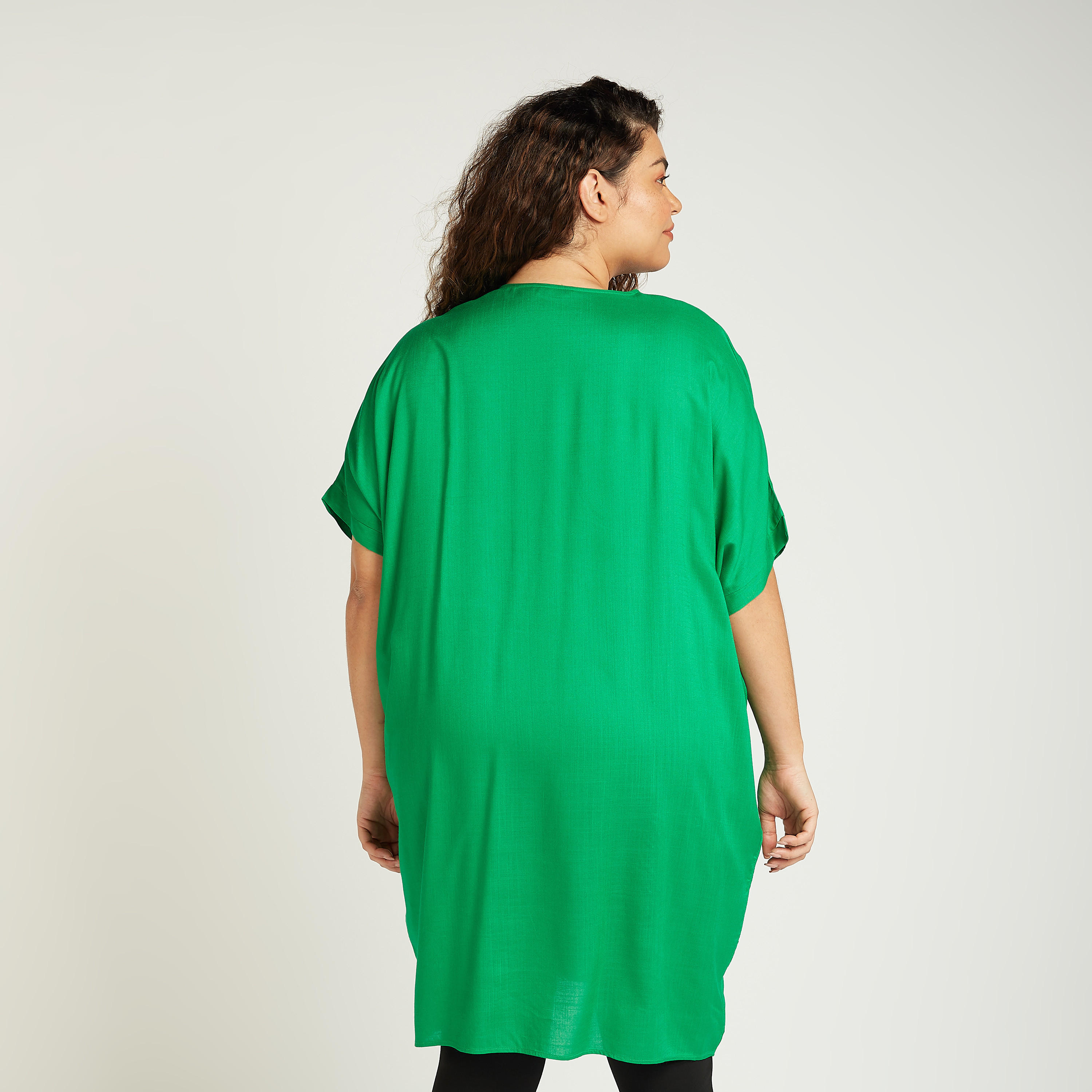 تونيك سادة بياقة V وأكمام متمددة-women-clothing-shirtsandblouses-blouses-image-1