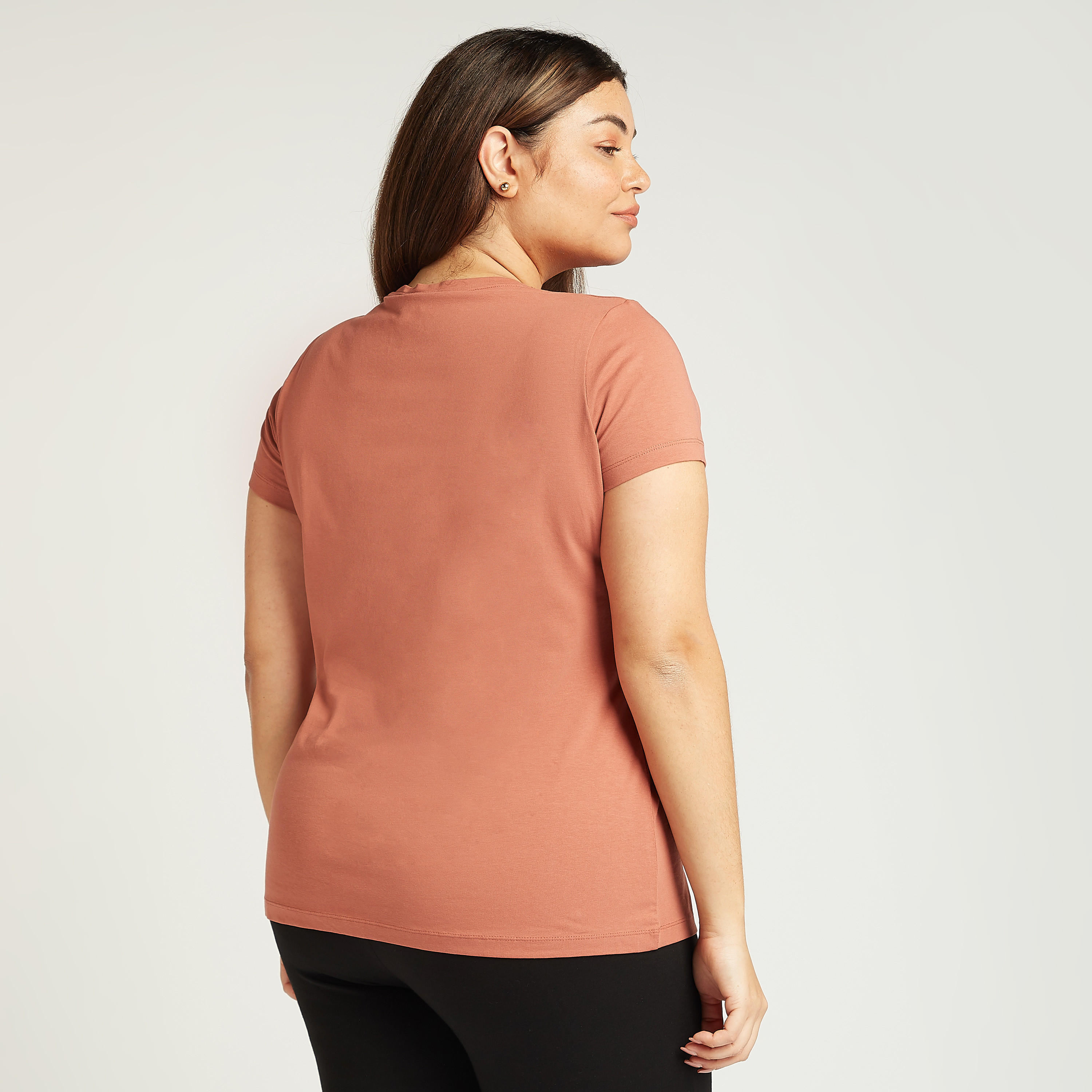 تيشيرت سادة بياقة V وأكمام قصيرة-women-clothing-tshirts-image-2