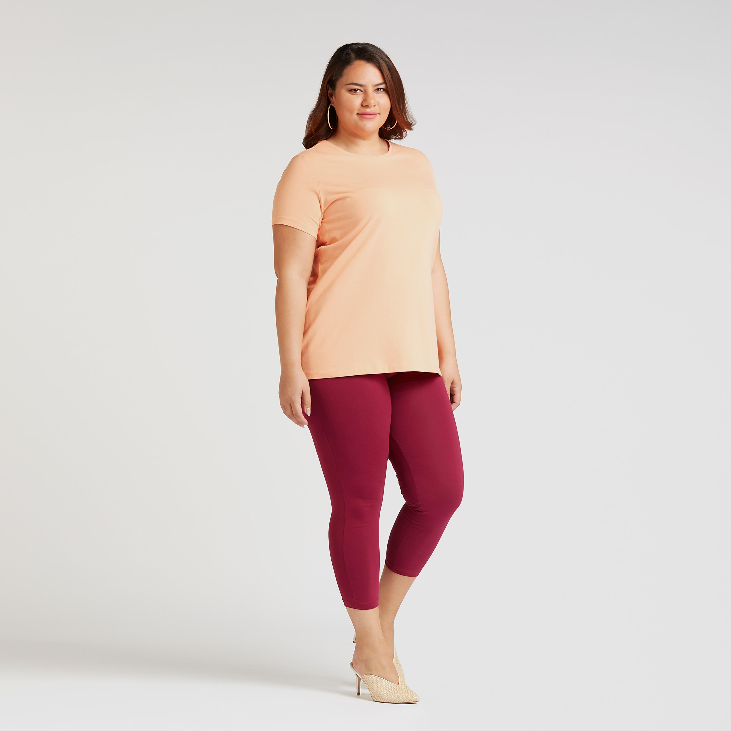 تيشيرت سادة بياقة ضيّقة وأكمام قصيرة-women-clothing-tshirts-image-3