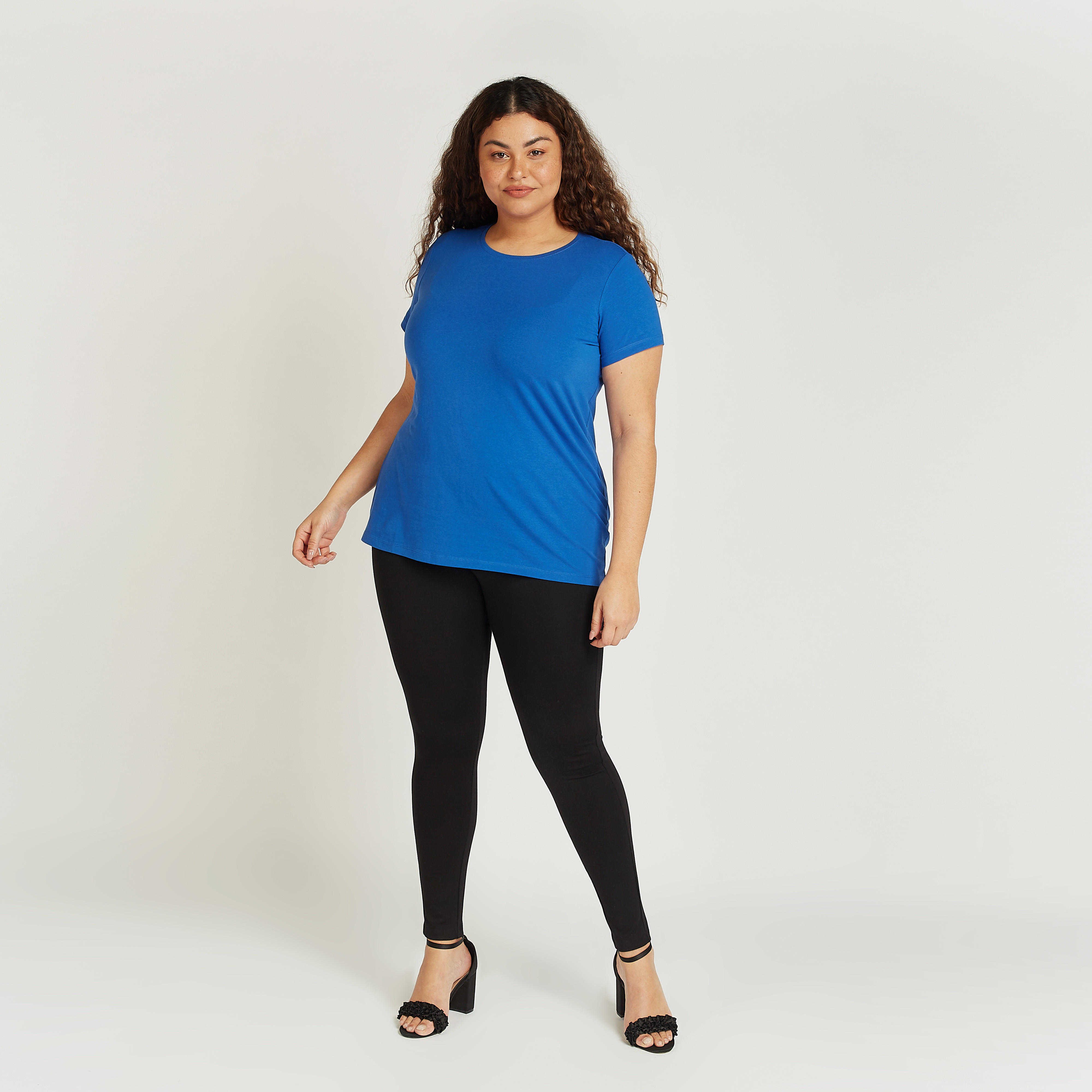 تيشيرت سادة بياقة مستديرة وأكمام قصيرة-women-clothing-tshirts-image-4