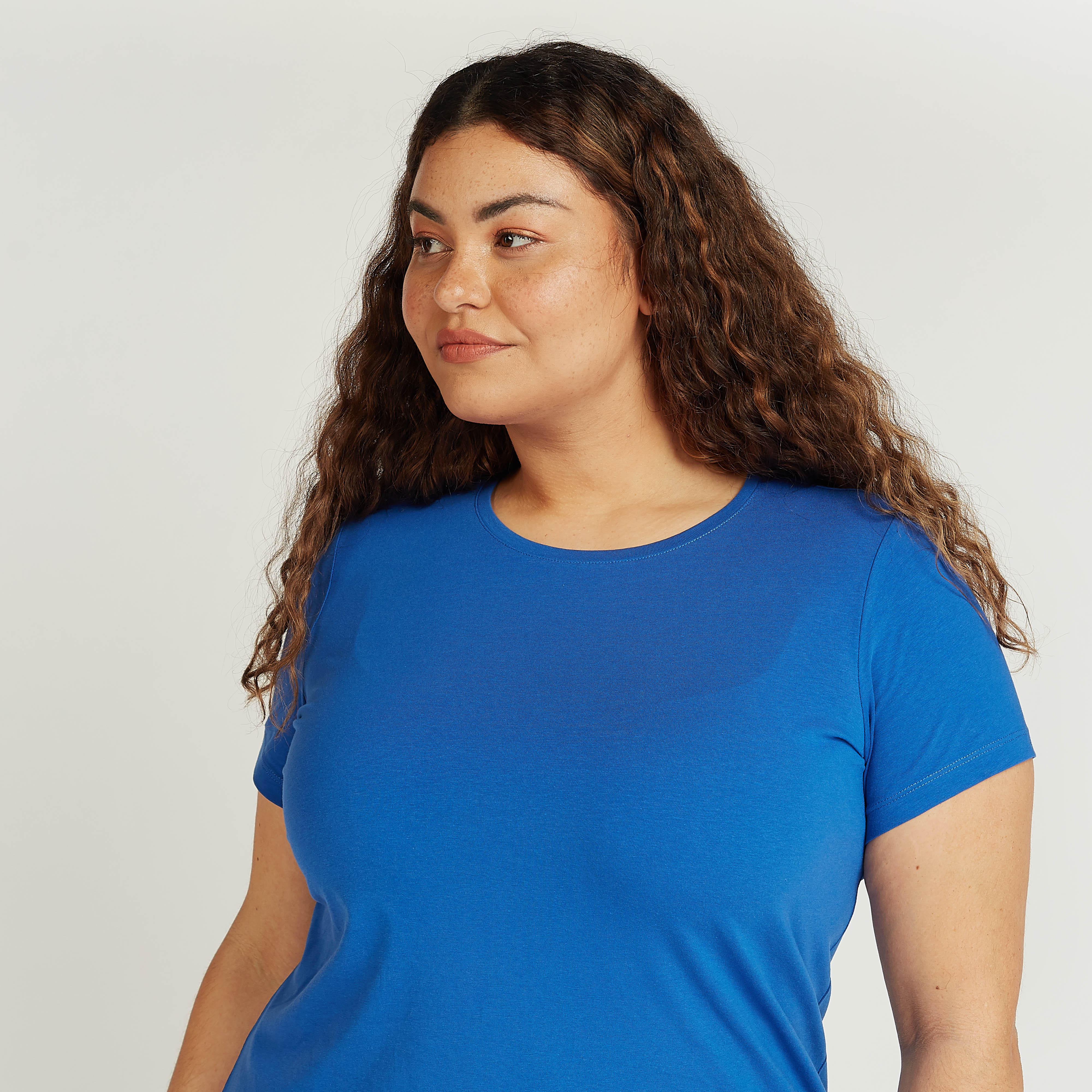 تيشيرت سادة بياقة مستديرة وأكمام قصيرة-women-clothing-tshirts-image-3