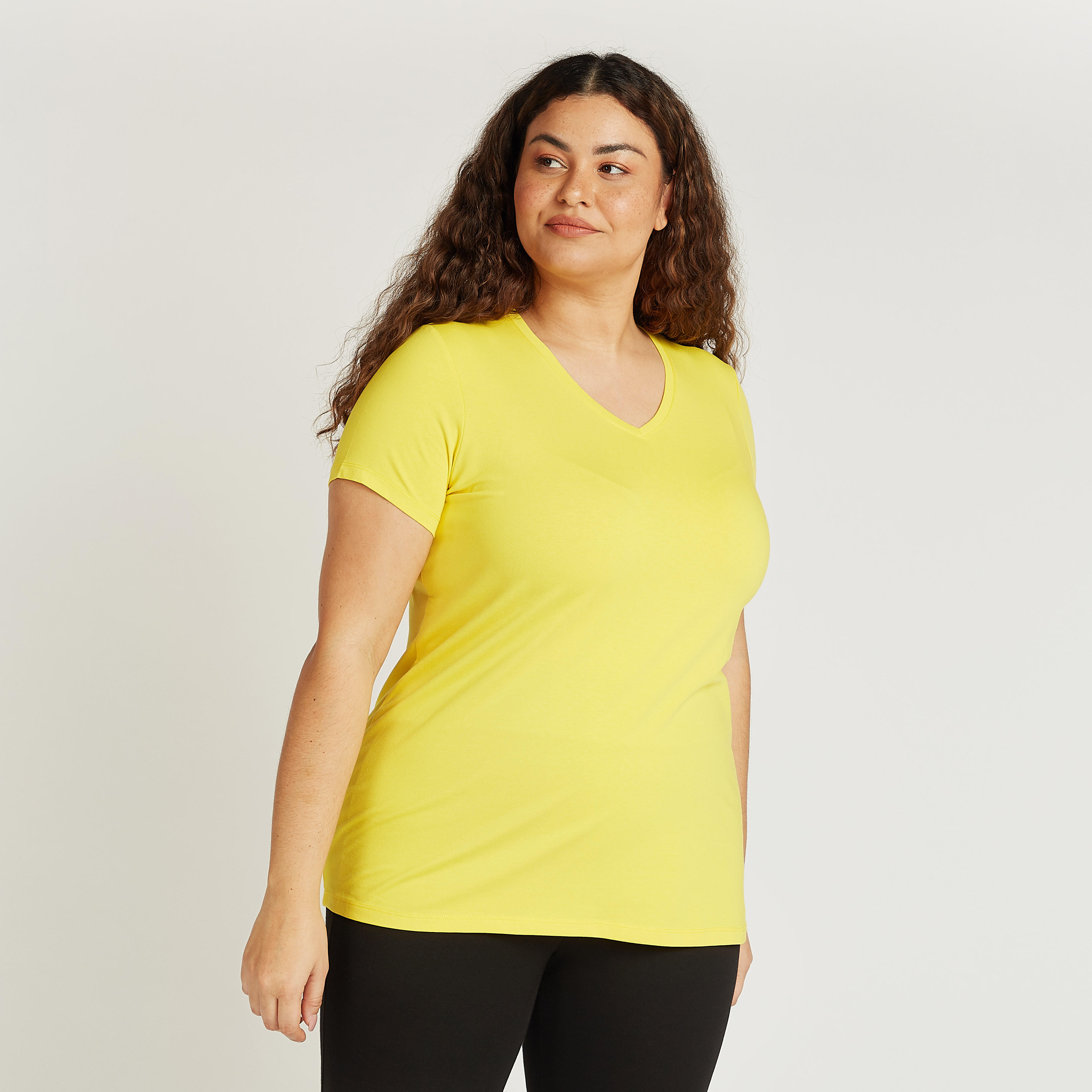 تيشيرت سادة بياقة V وأكمام قصيرة-women-clothing-tshirts-image-5