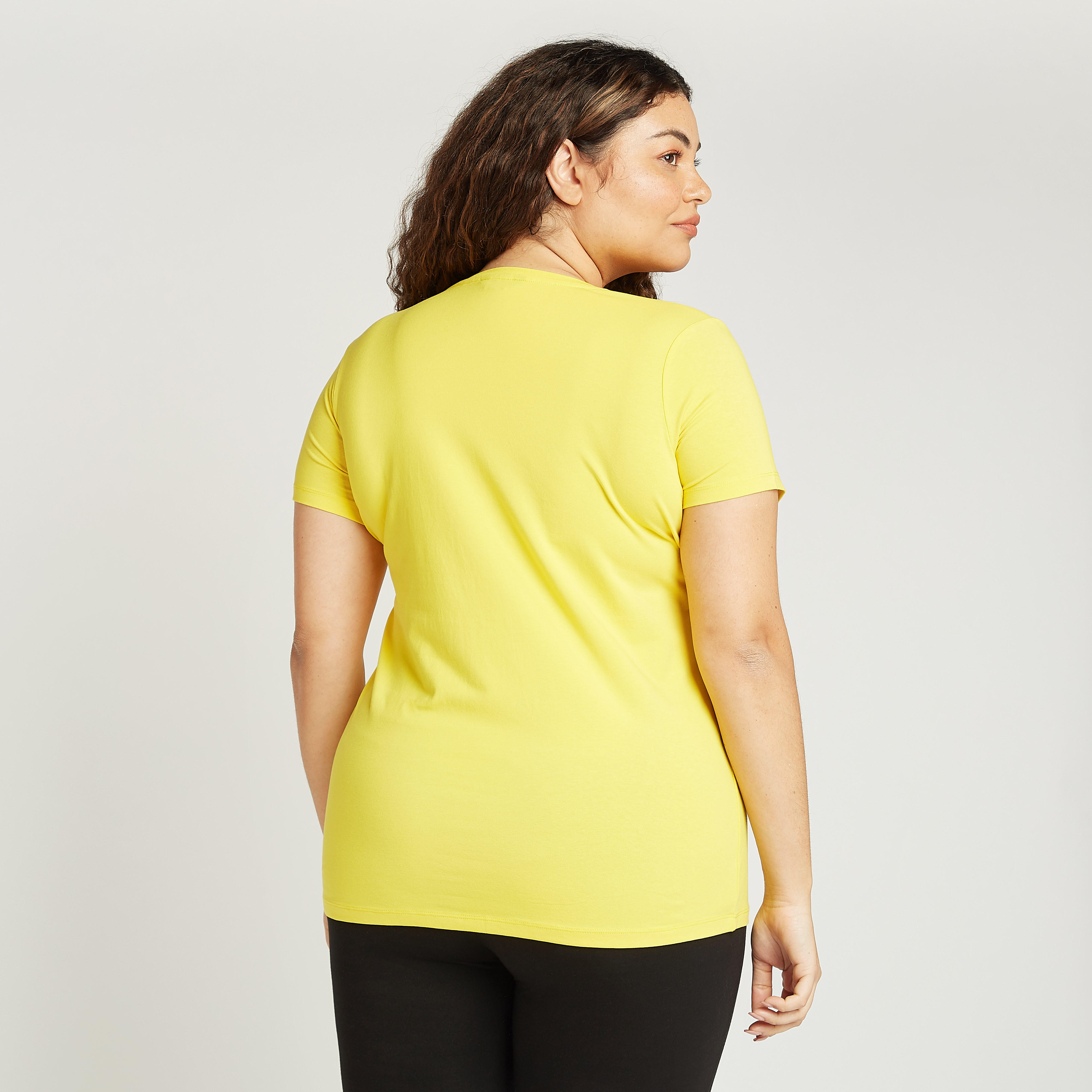 تيشيرت سادة بياقة V وأكمام قصيرة-women-clothing-tshirts-image-2