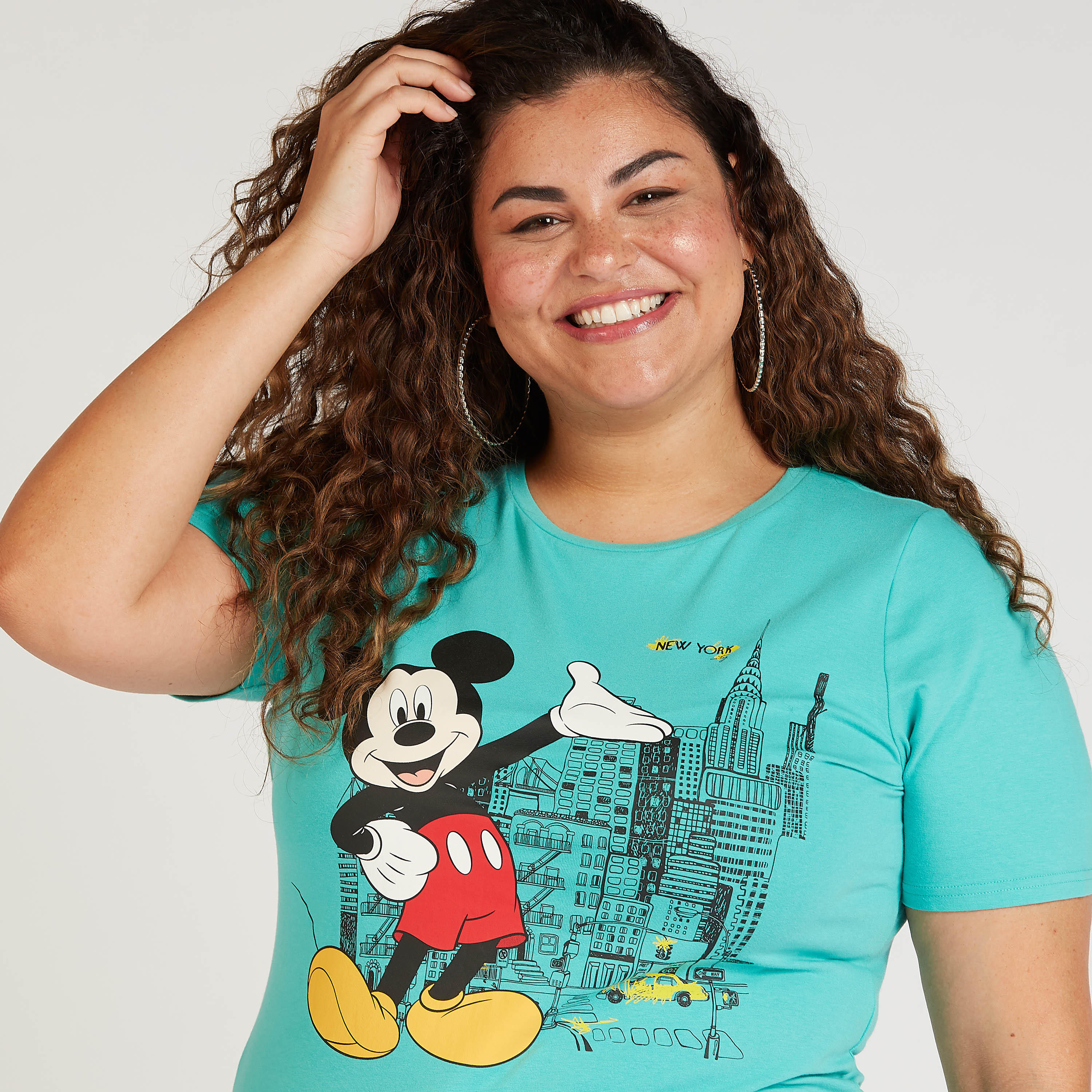تيشيرت بطبعات ميكي ماوس وياقة مستديرة وأكمام قصيرة-women-clothing-tshirts-image-3