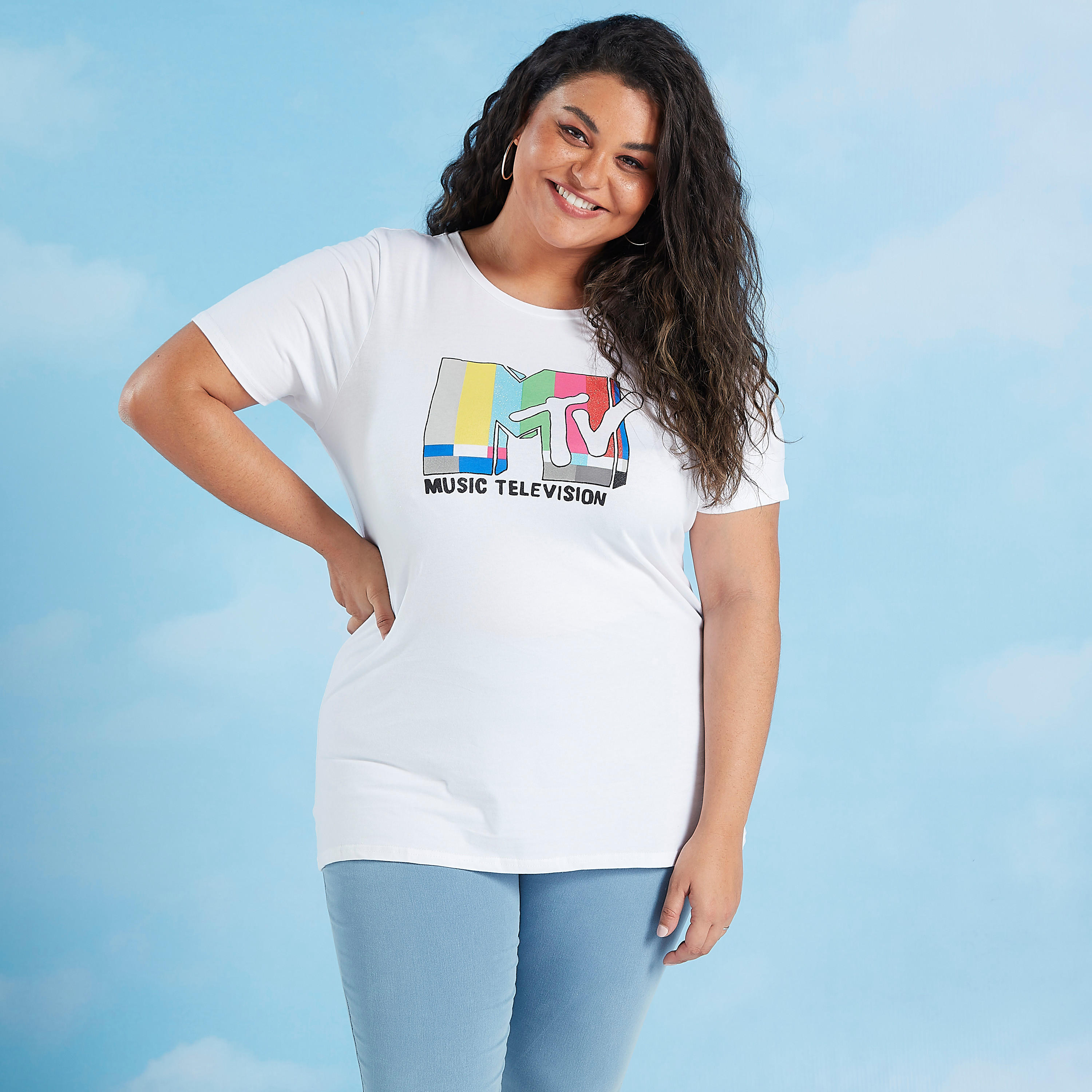 تيشيرت مستدام بياقة ضيّقة وأكمام قصيرة وطبعات أم تي في-women-clothing-tshirts-image-1
