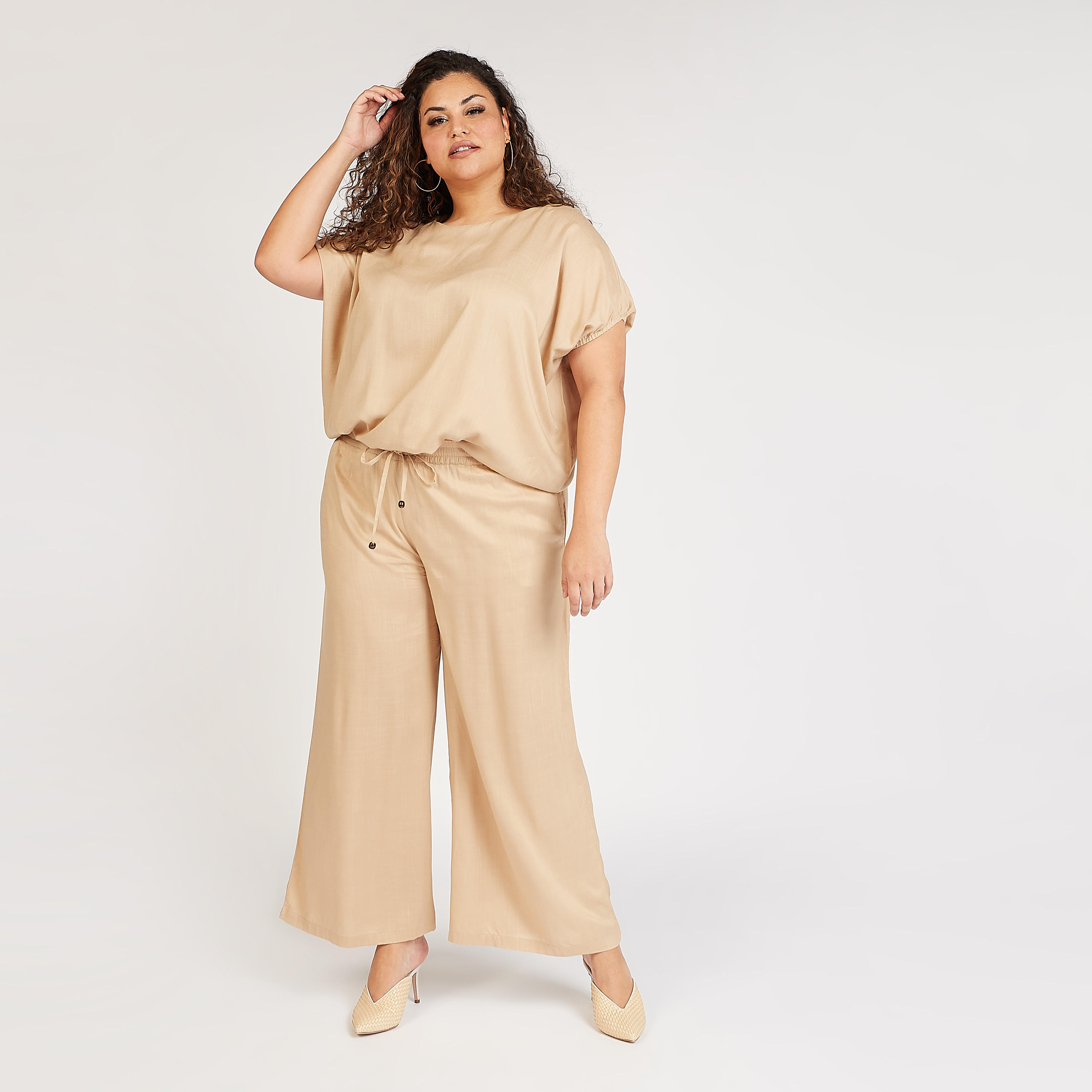 بلوزة بارزة الملمس بياقة مستديرة وأكمام قصيرة-women-clothing-shirtsandblouses-blouses-image-2