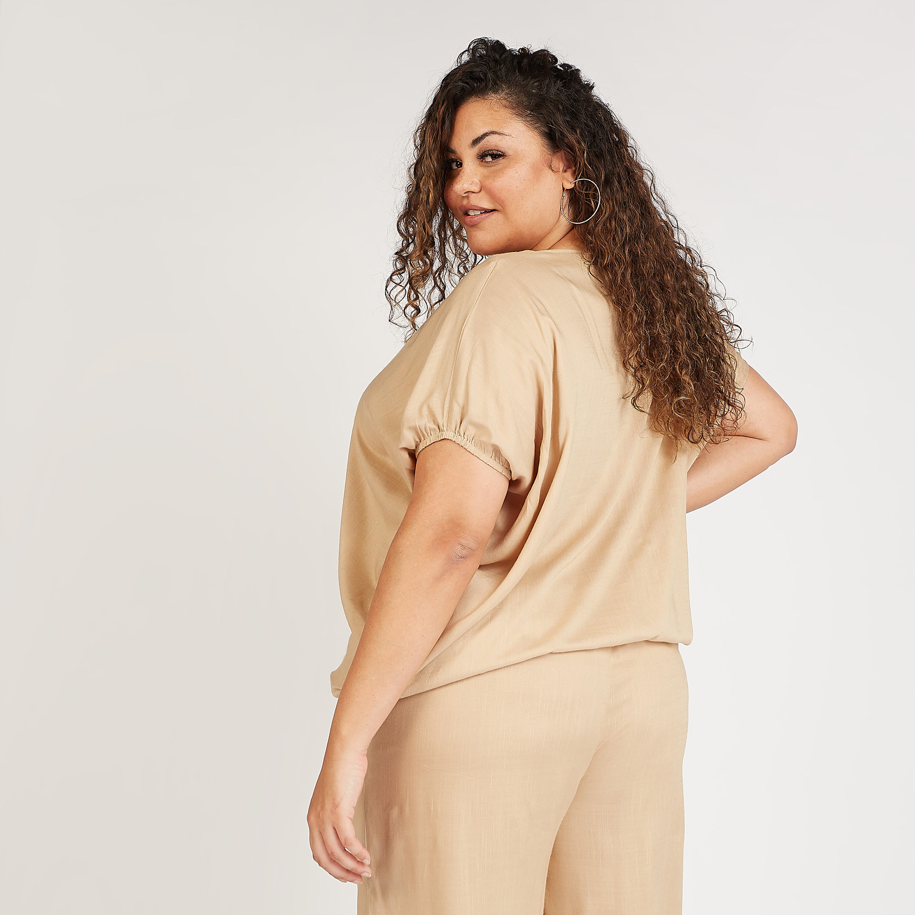 بلوزة بارزة الملمس بياقة مستديرة وأكمام قصيرة-women-clothing-shirtsandblouses-blouses-image-4