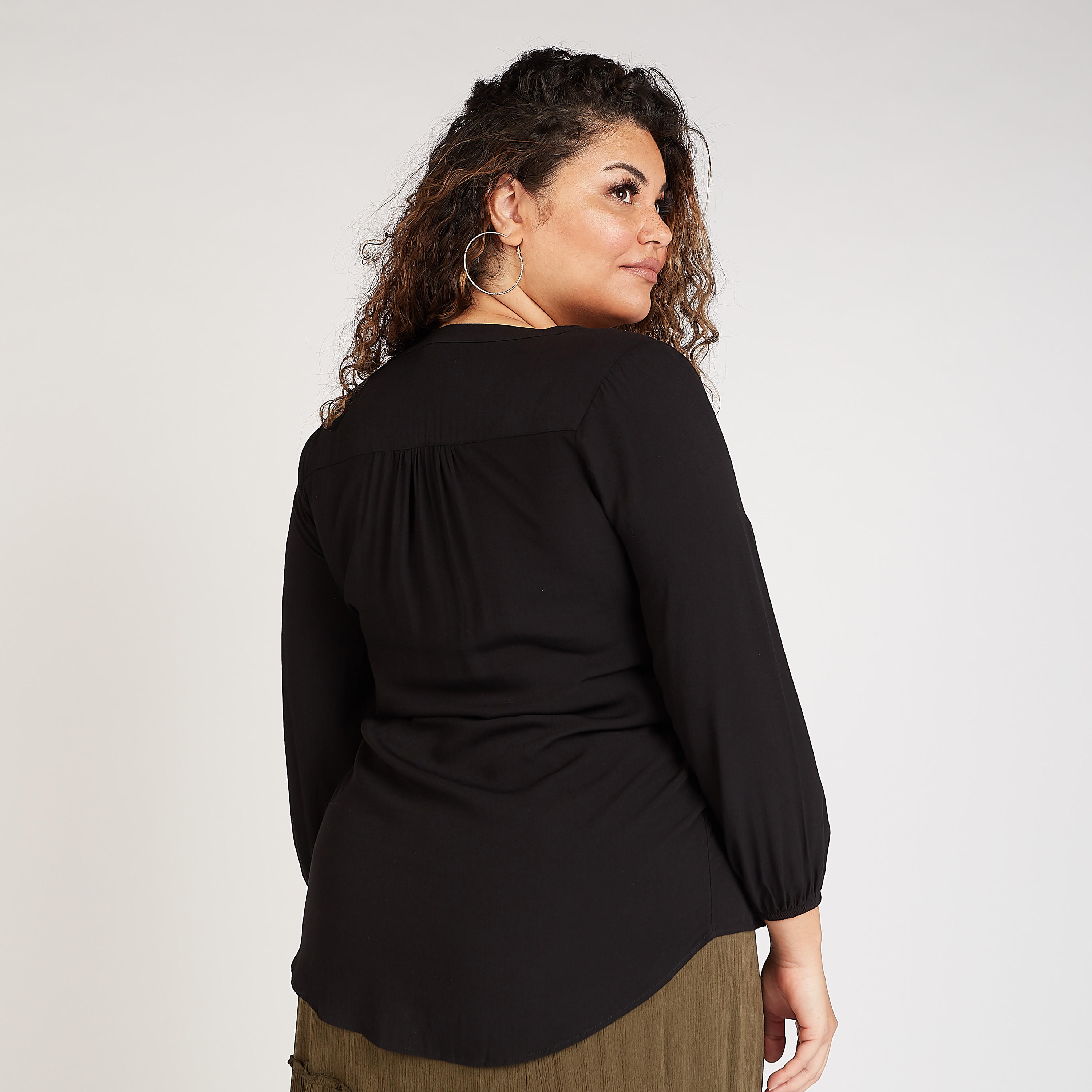 Sustainable Solid Top with V-neck and Long Sleeves-women-clothing-shirtsandblouses-blouses-image-4