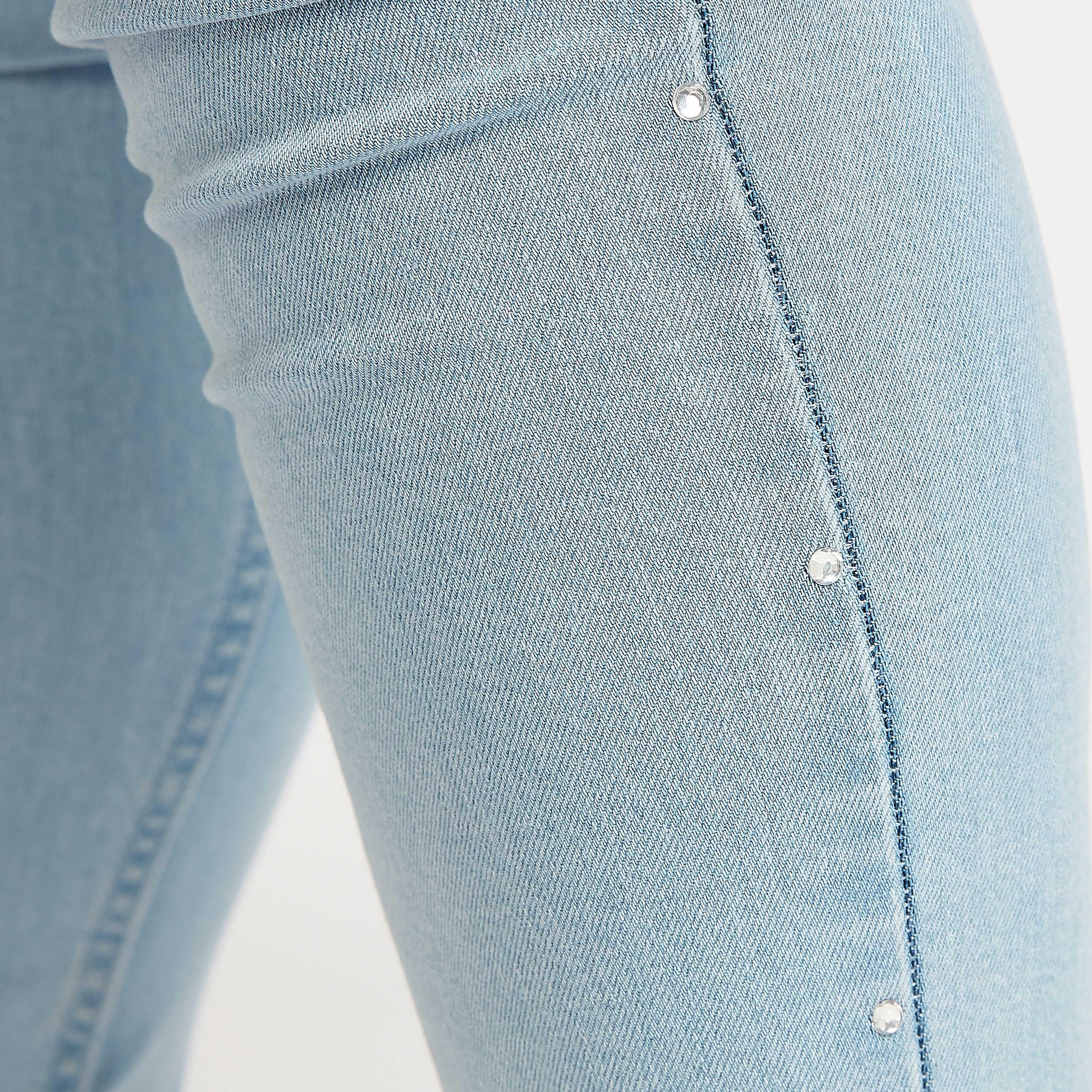 بنطلون جينز مستدام سكيني مزين بخصر متوسط الارتفاع وجيوب-women-clothing-bottoms-jeans-image-3