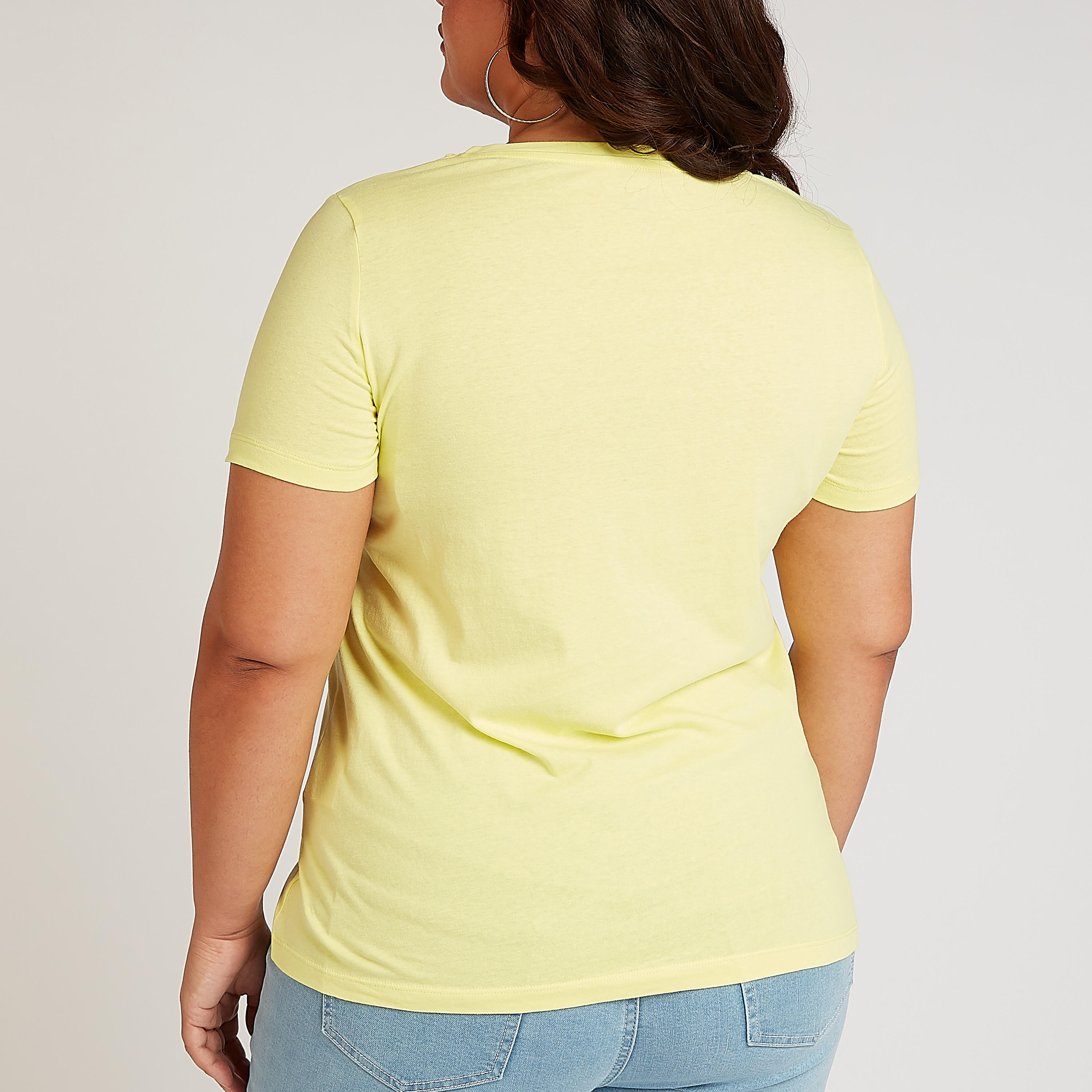 تيشيرت مستدام بياقة مستديرة وأكمام قصيرة وطبعات جرافيك-women-clothing-tshirts-image-4
