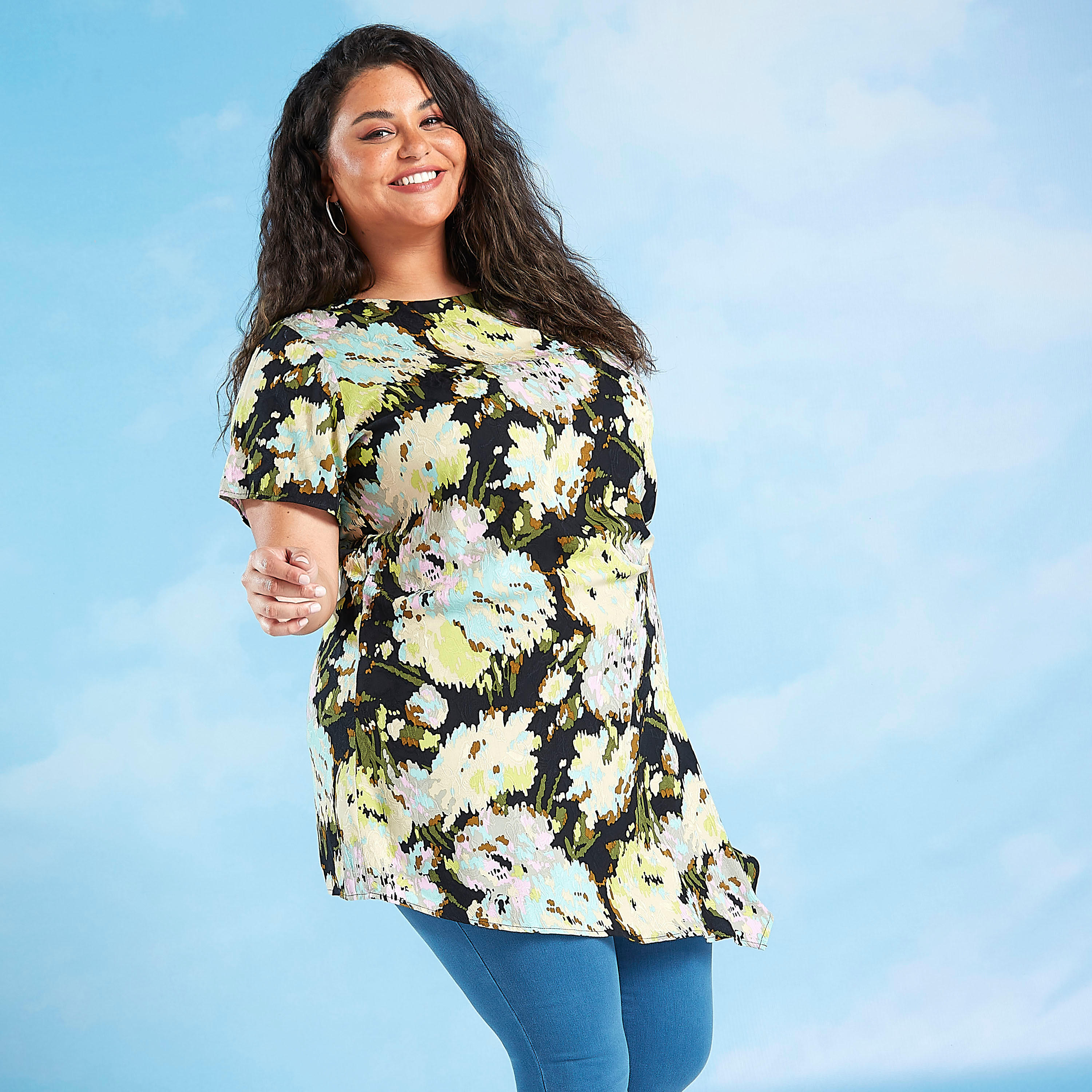 تونيك بطبعات وياقة مستديرة وأكمام قصيرة-women-clothing-shirtsandblouses-blouses-image-1