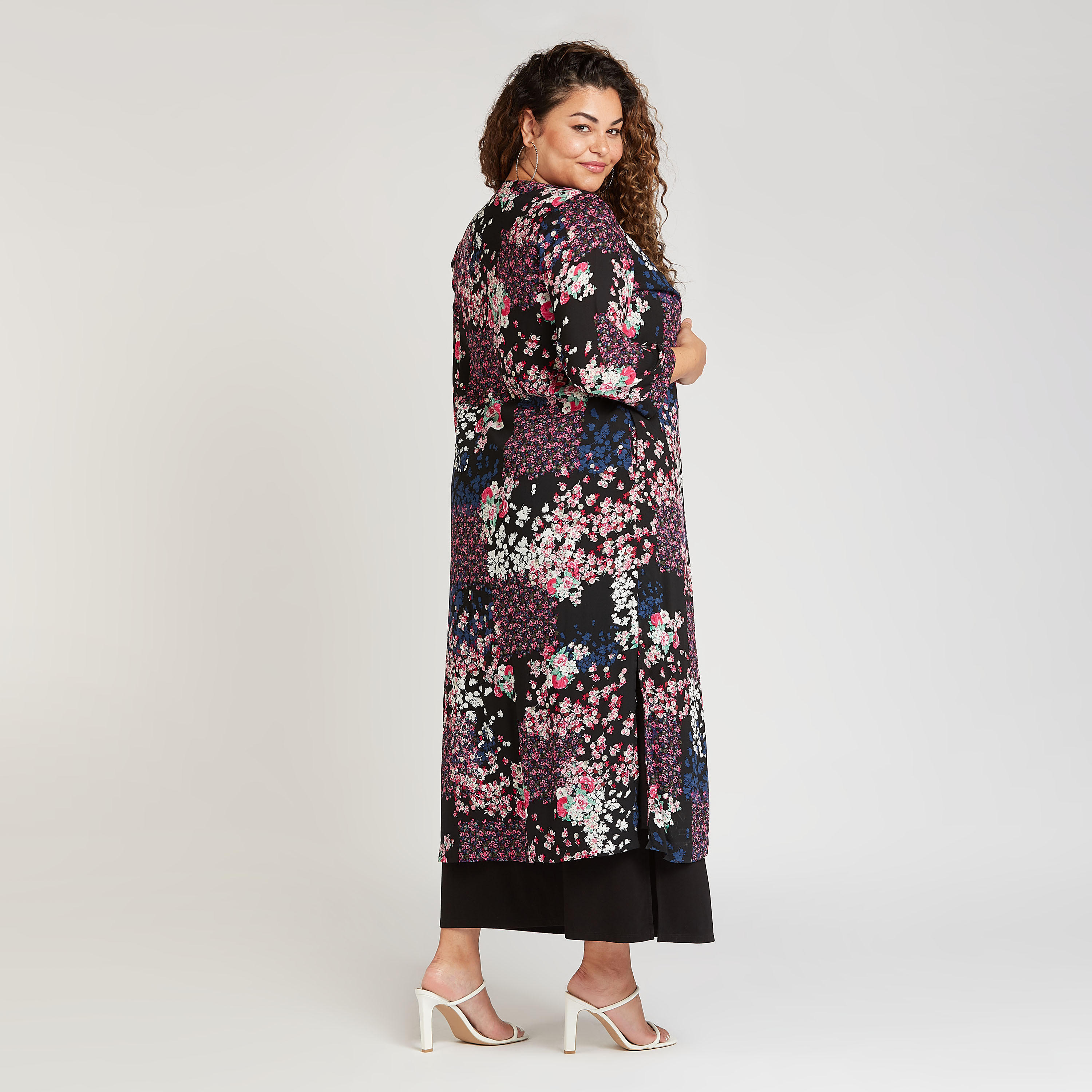كيمونو مستدام بطبعات أزهار وأكمام 3/4 وتفاصيل جيب-women-clothing-shirtsandblouses-blouses-image-4