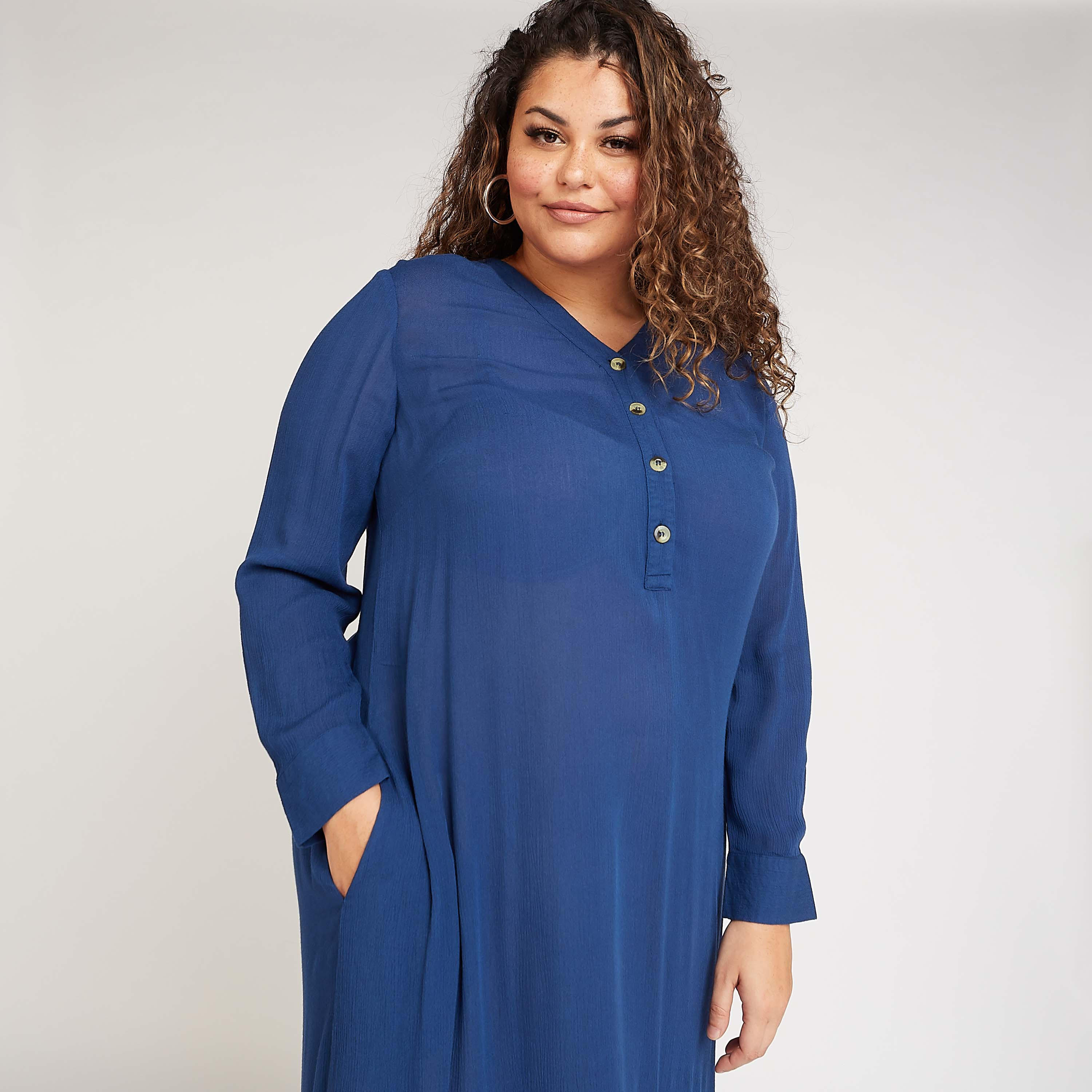 فستان قميص مستدام ميدي بارز الملمس بأكمام طويلة-women-clothing-dresses-image-2